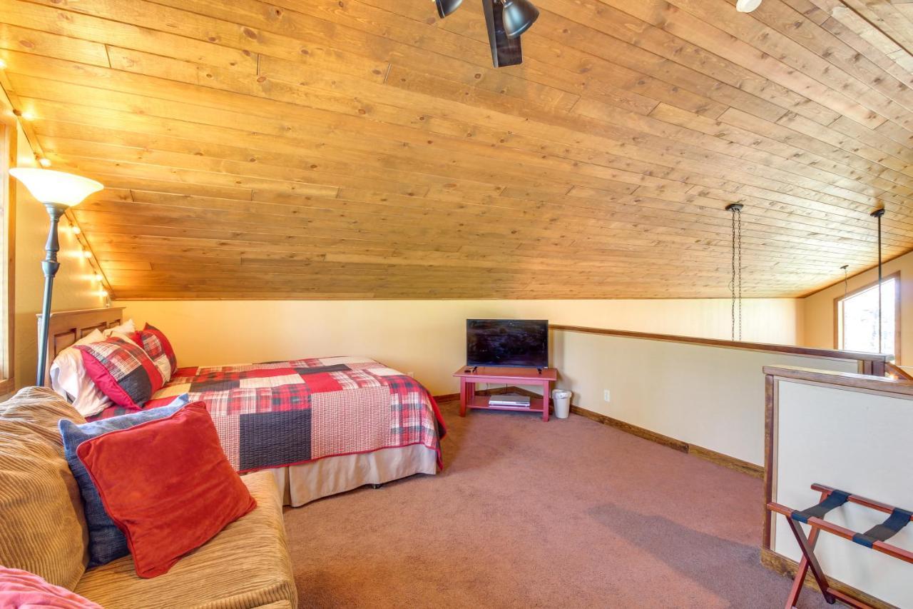 Holiday home Hilltop Hideaway In Show With Mountain Views! *