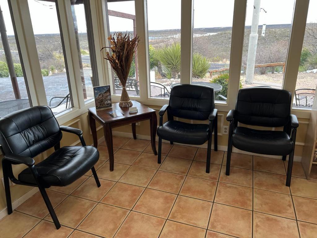 Landmark Lookout Hotel 4*