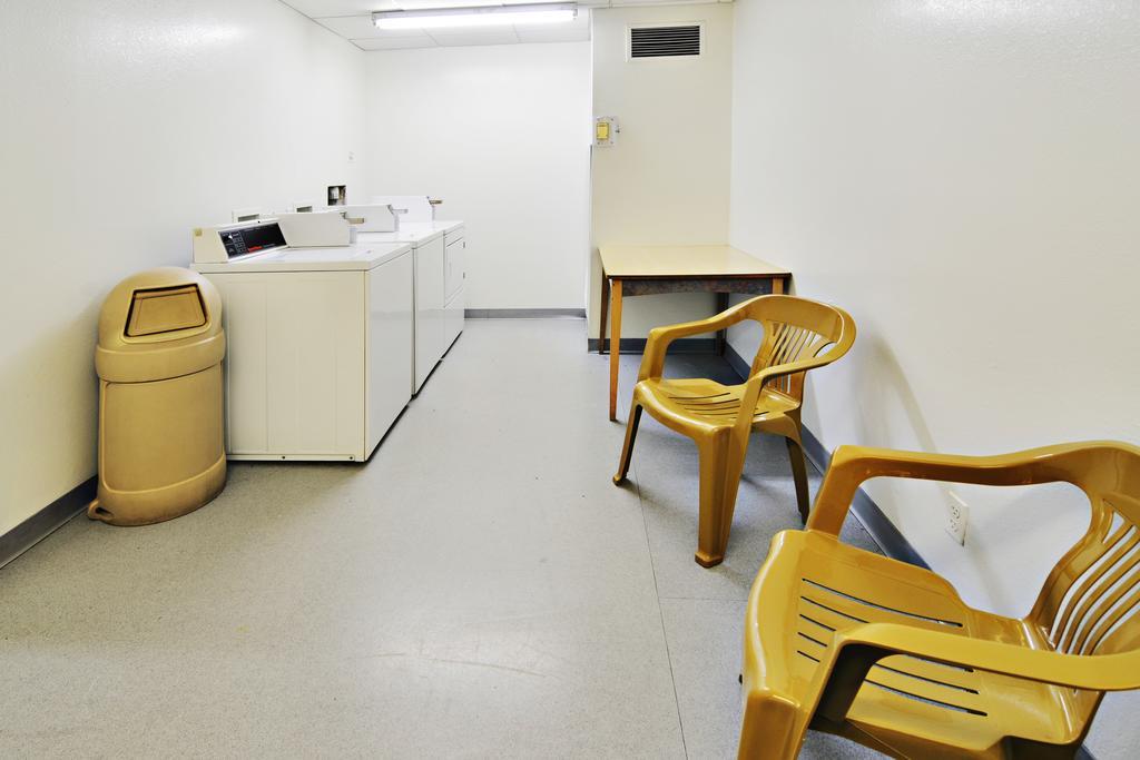6-benson, Az 2* Benson
