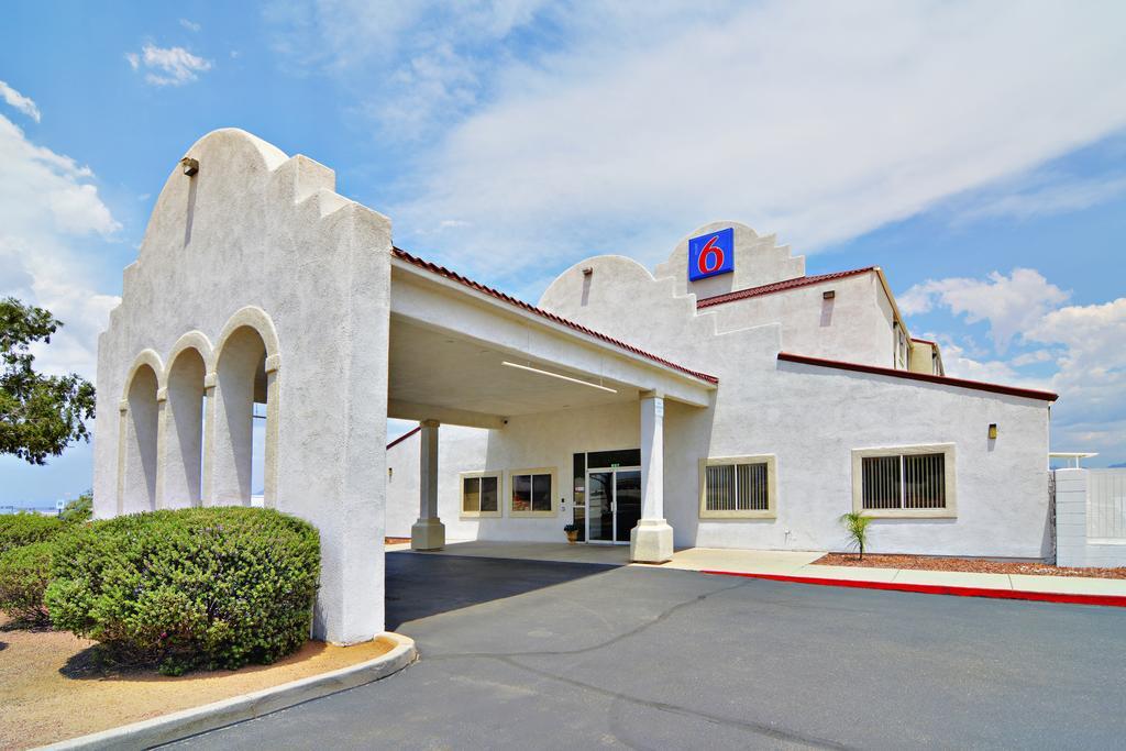 6-benson, Az Benson