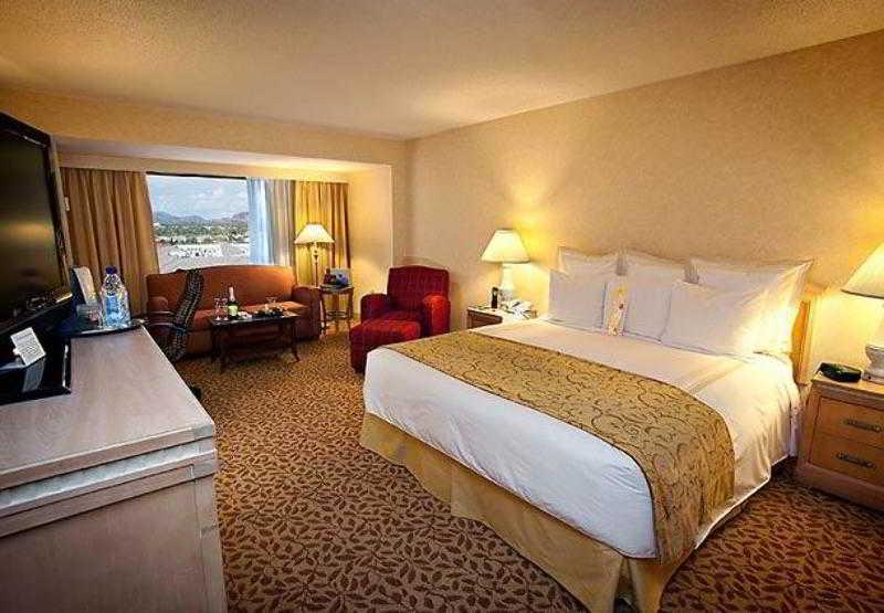 Marriott Airport Hotel