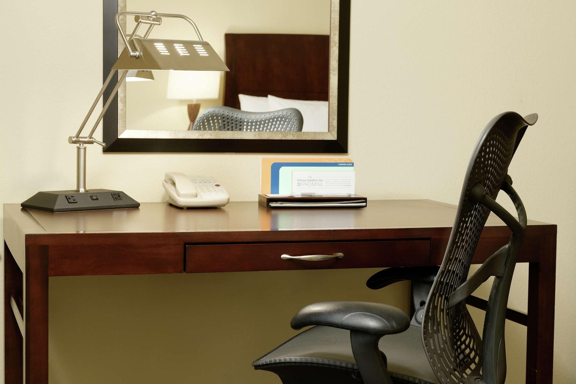 Hilton Garden North Happy Valley 3*