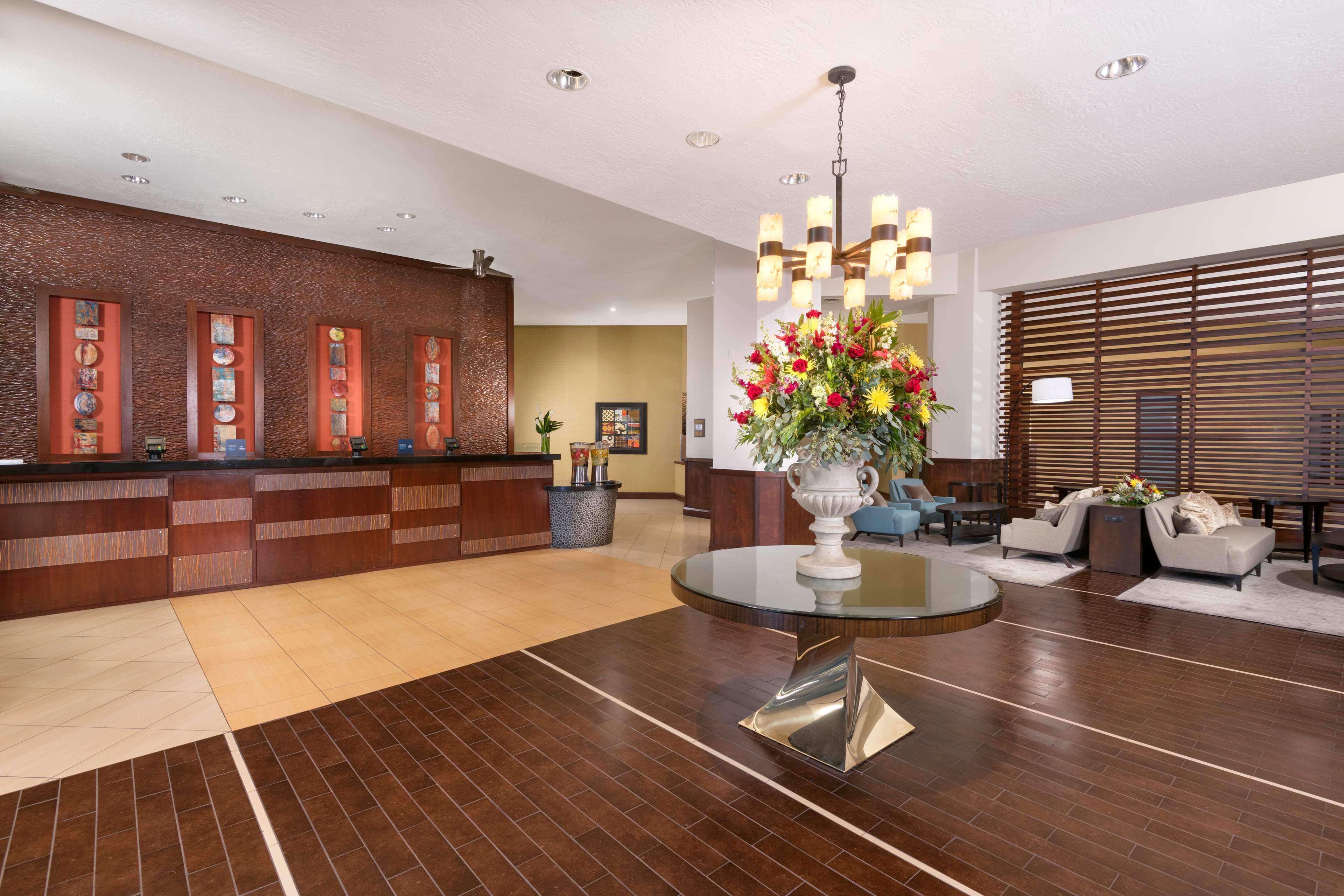 Doubletree By Hilton Phoenix 4*