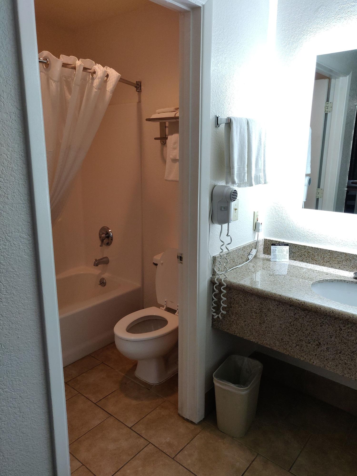 Hotel Howard Johnson By Wyndham