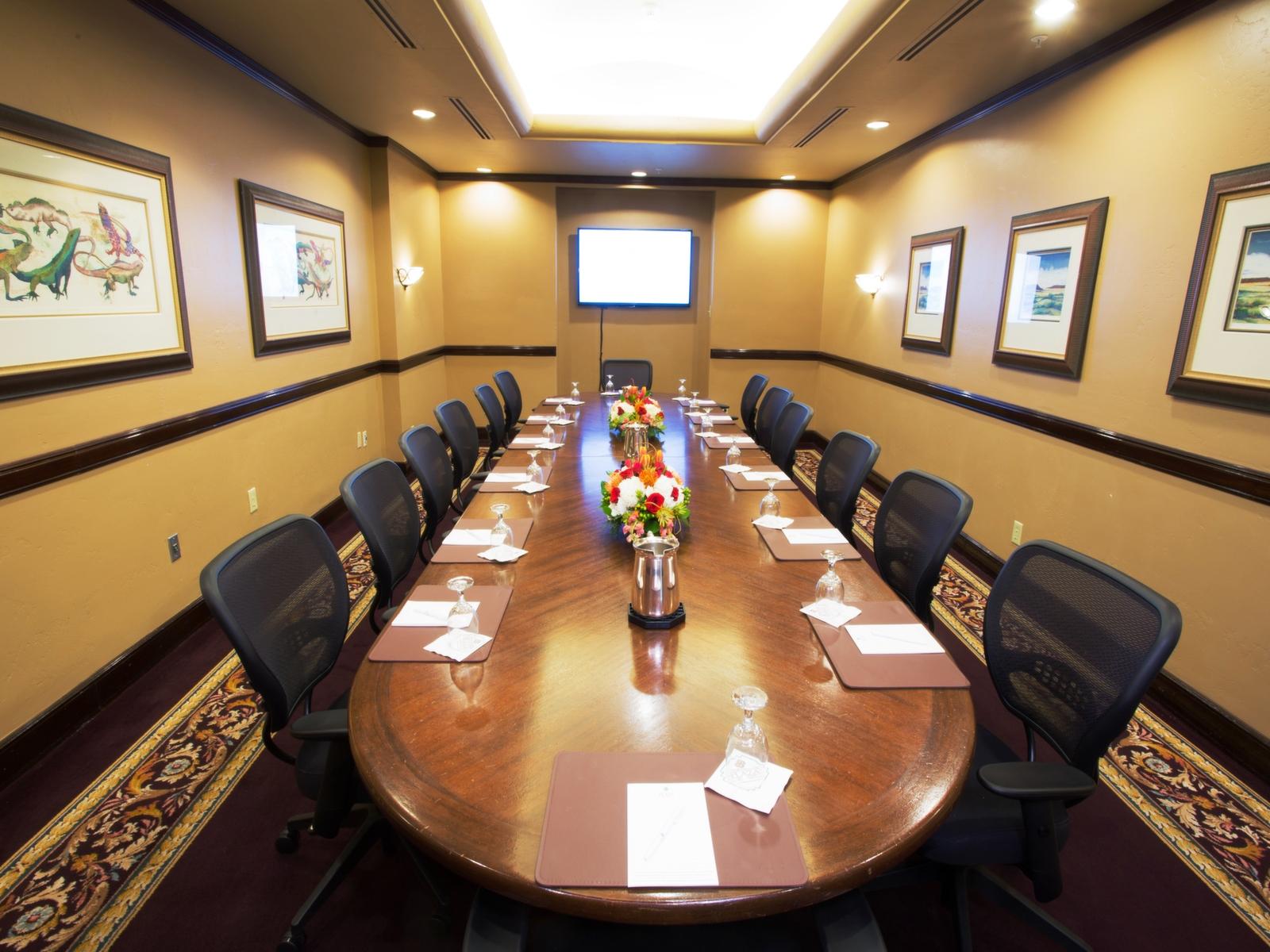 Resort The Scottsdale Plaza &