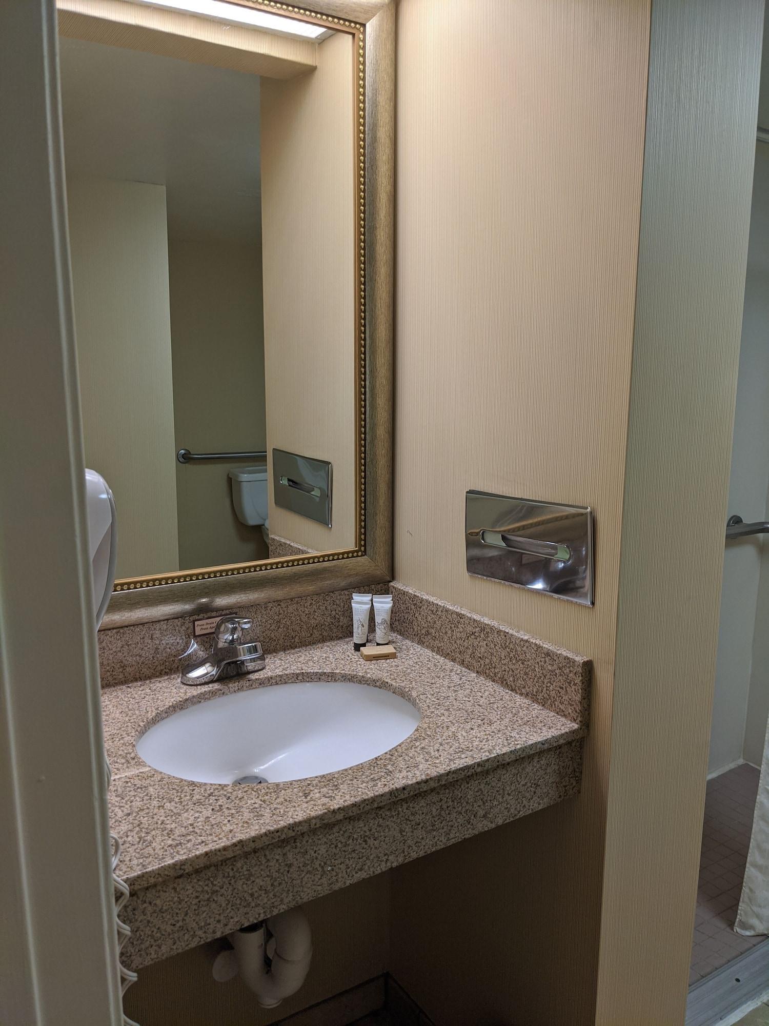 Surestay By Western 3*