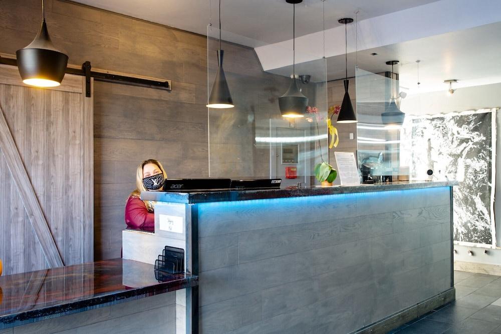 The Clarendon And (adults Only) Hotel 4*