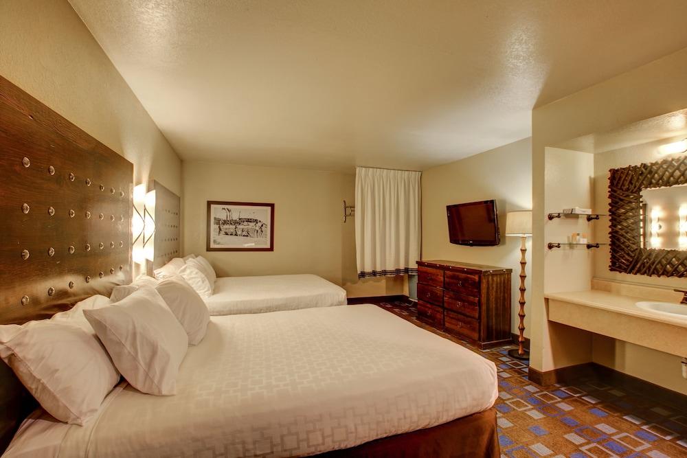 Resort The Nautical Beachfront Lake Havasu City