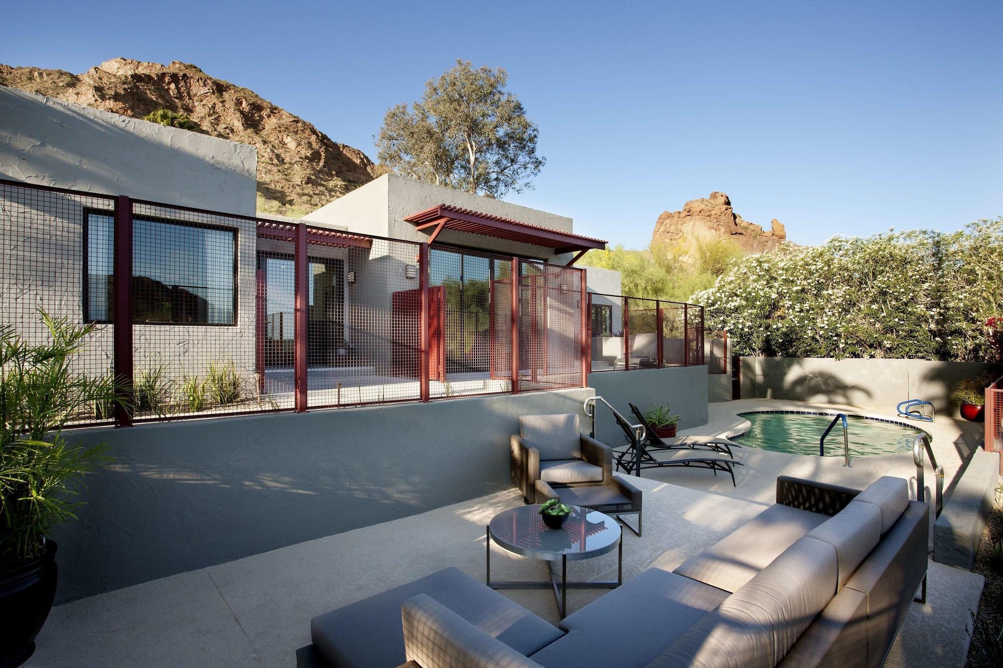 Sanctuary Camelback Mountain, A Gurney's And