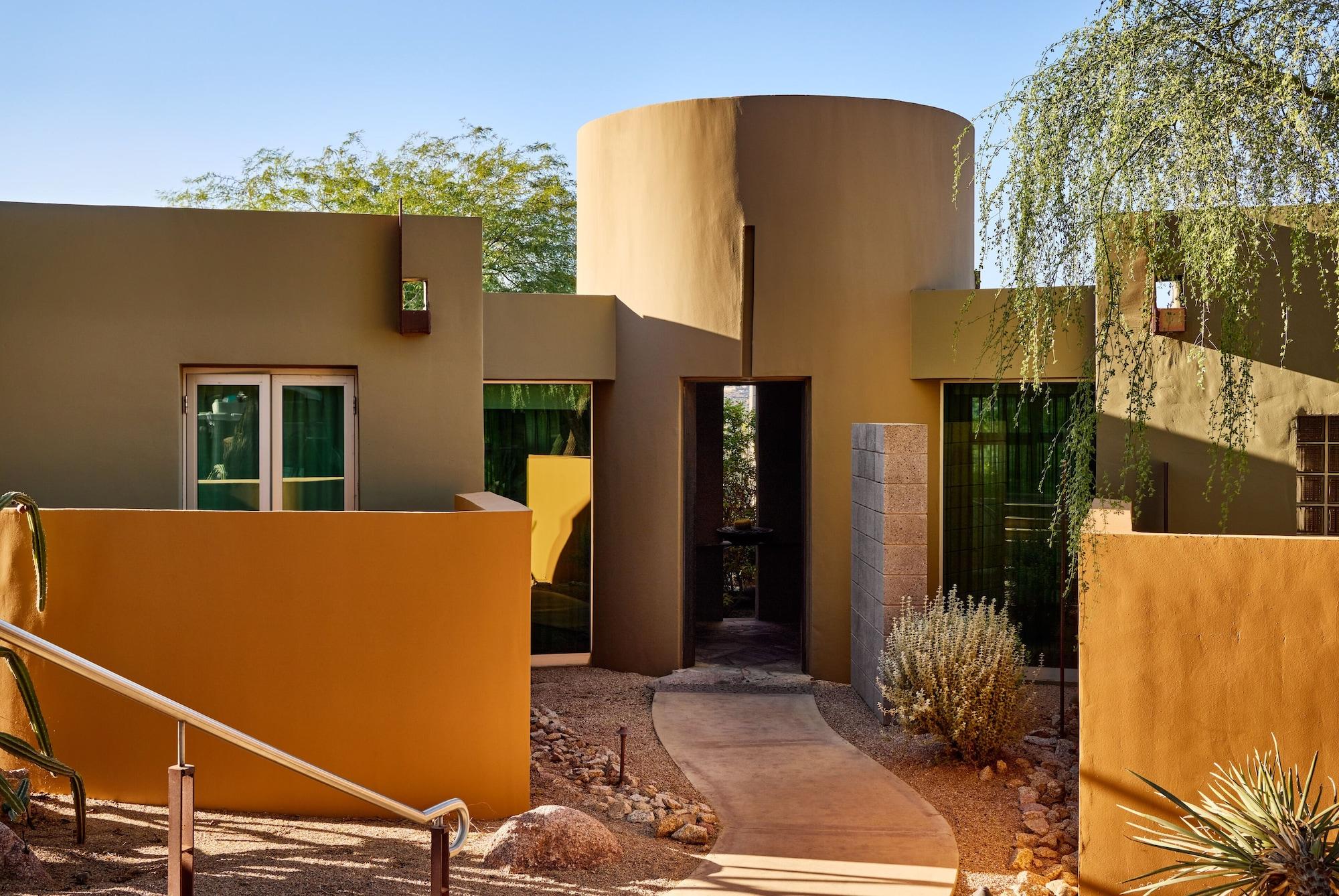 Hotel Sanctuary Camelback Mountain, A Gurney's And
