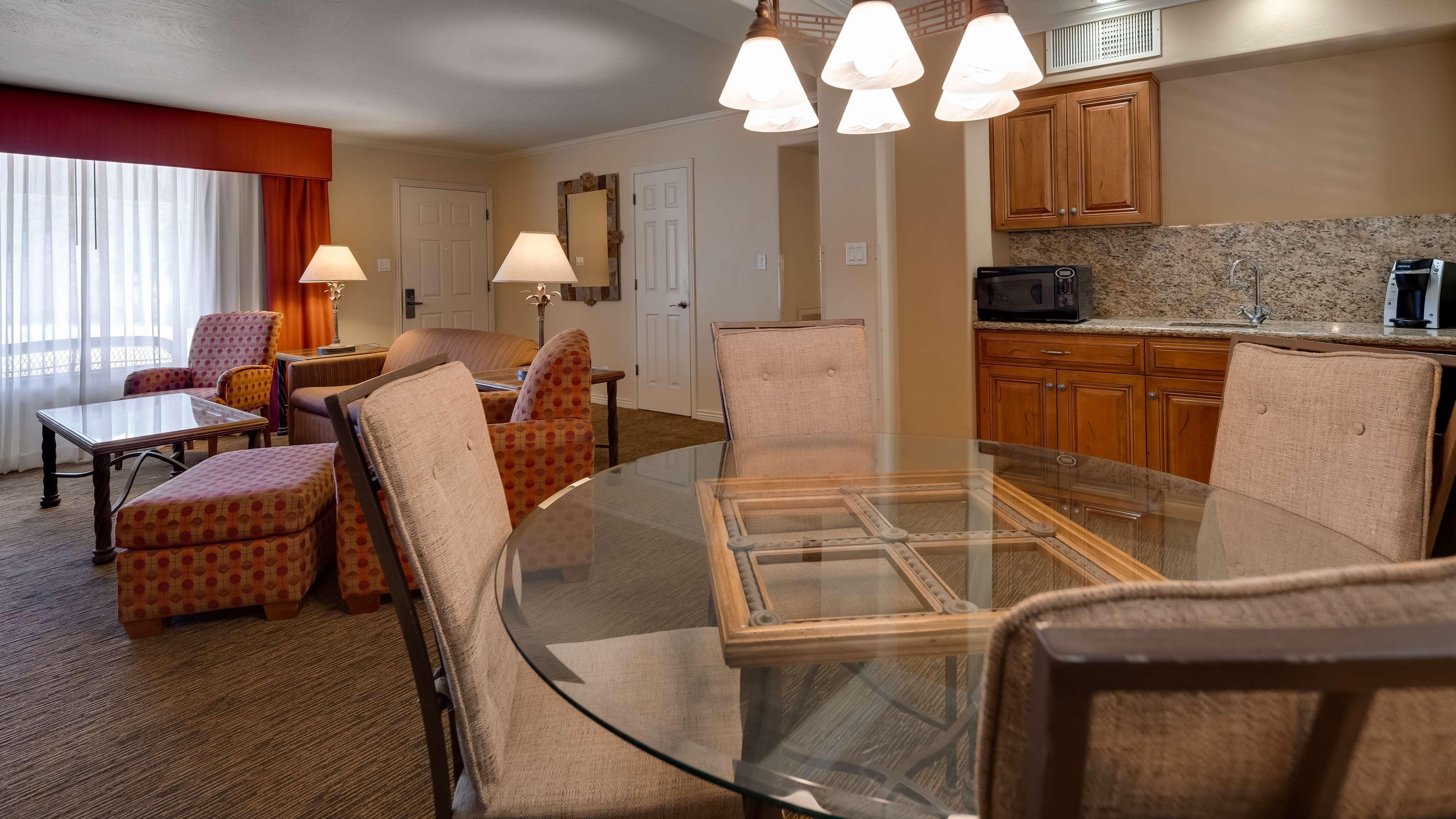 Western Arroyo Roble & Creekside 3*
