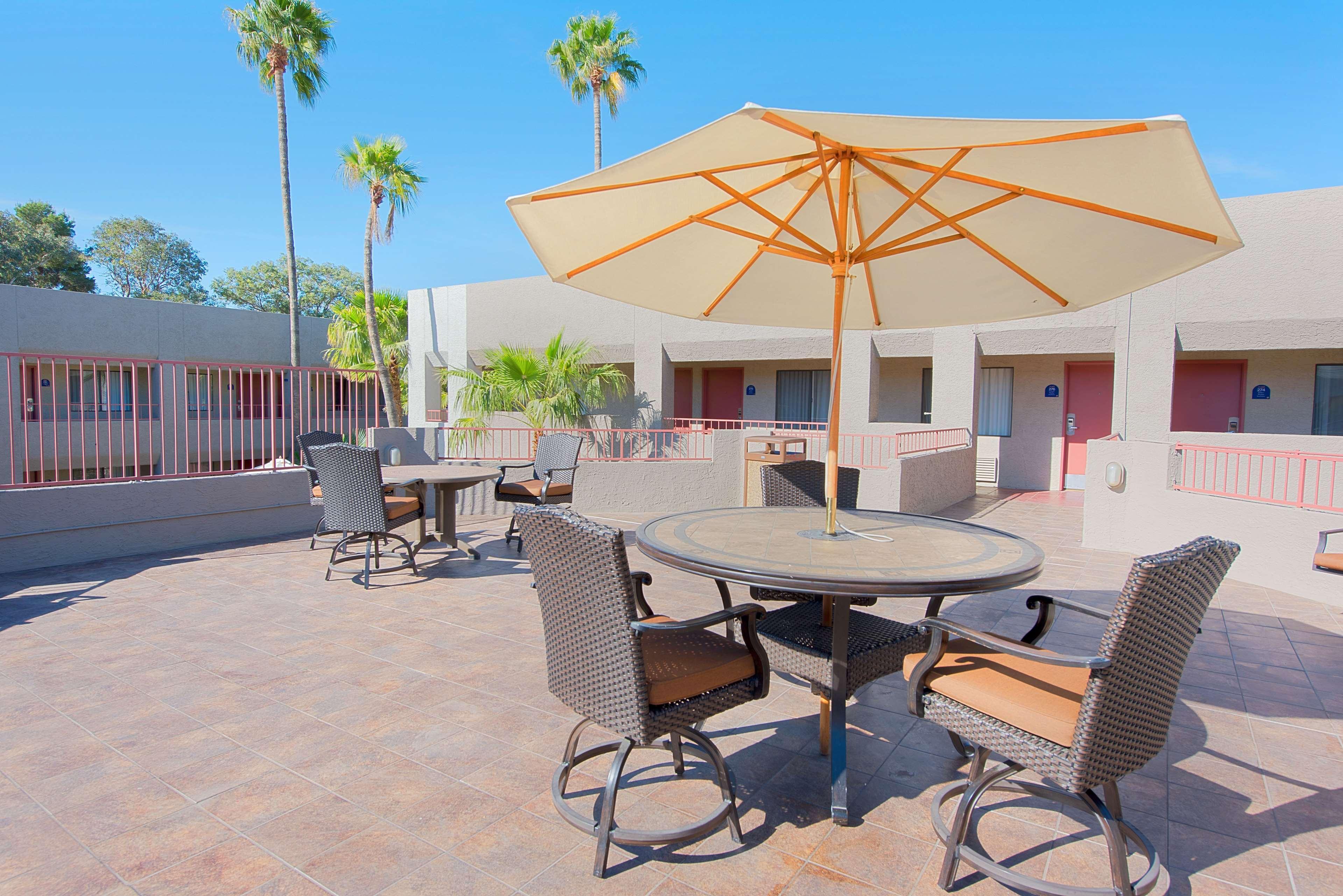Western Innsuites Foothills & Hotel Tucson