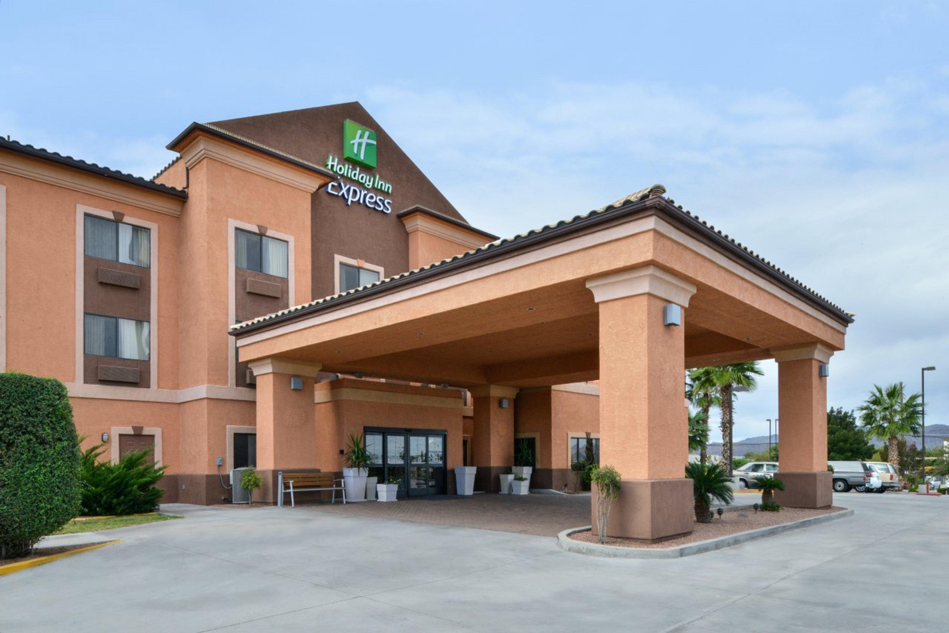 Express By Ihg Hotel 3*