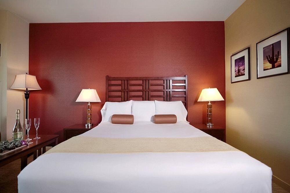 Wekopa Casino 4*