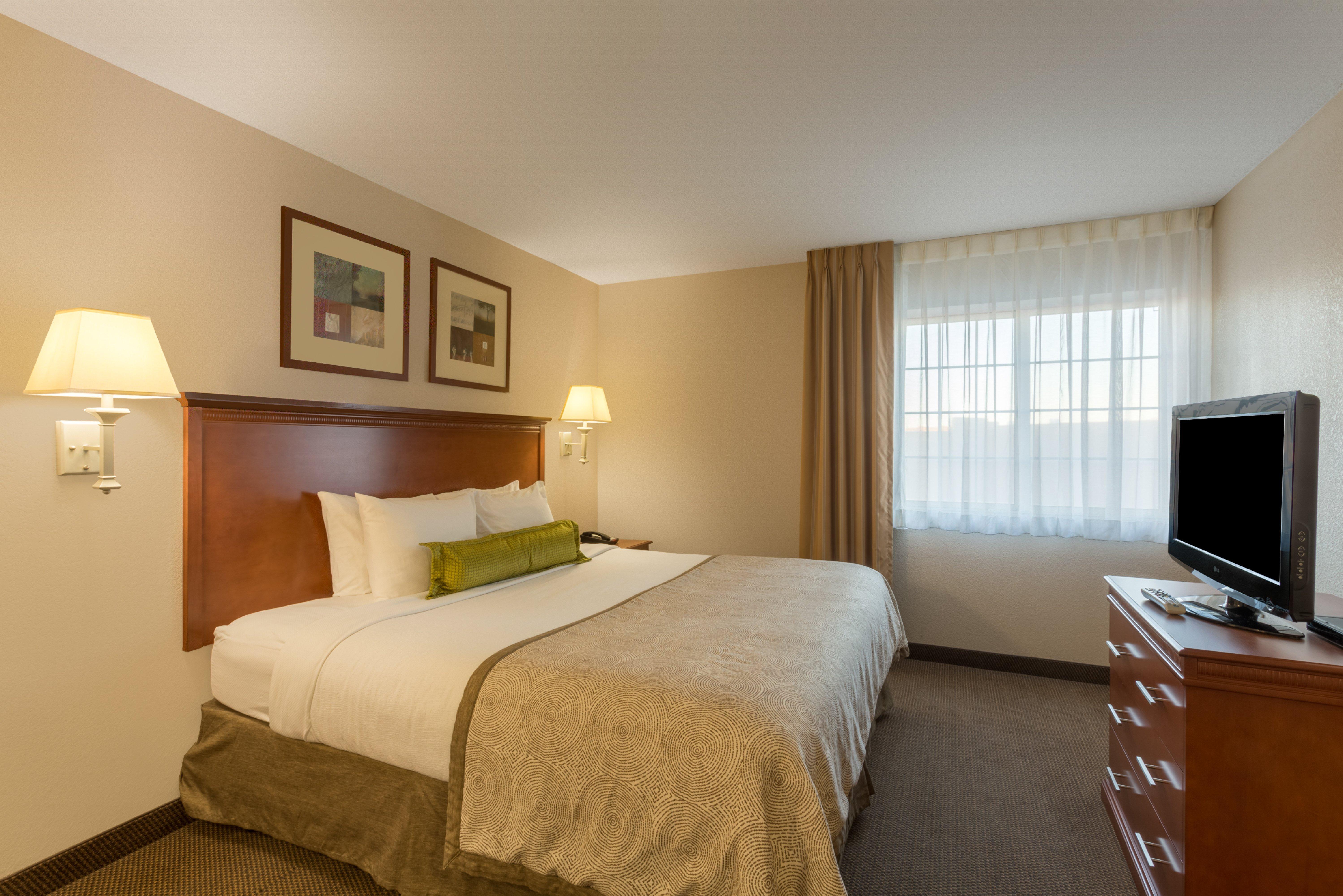 Candlewood By Ihg Hotel