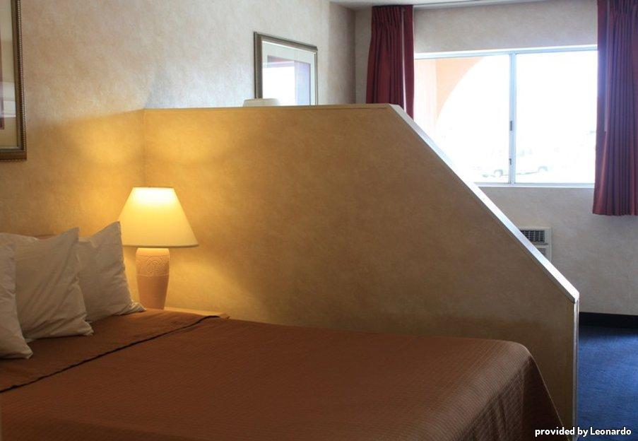 Days By Wyndham Bullhead Hotel 2*