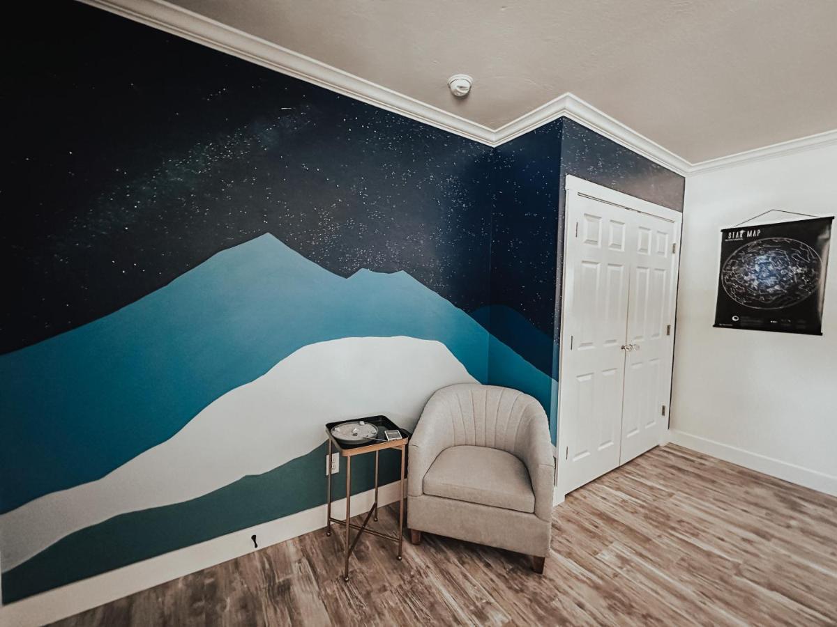 Woody Mountain Bed & Breakfast *