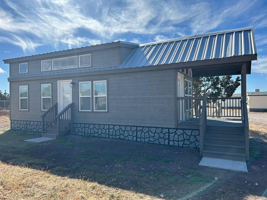 066 South Rim Grand Canyon Tiny Sleeps 8 *