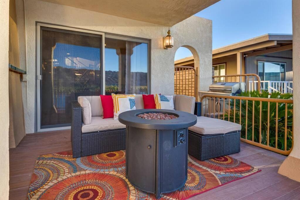 Holiday home Riverfront Gem, Spa, Games, Bbq, Pet-friendly! *