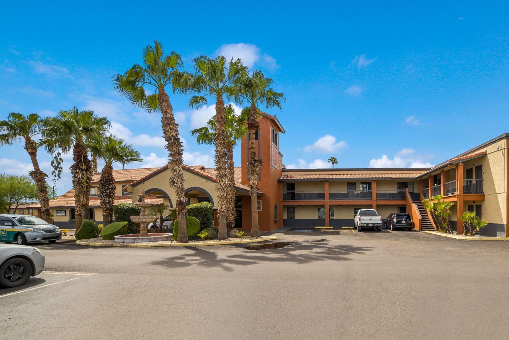 Hotel Quality & - Phoenix West 2*