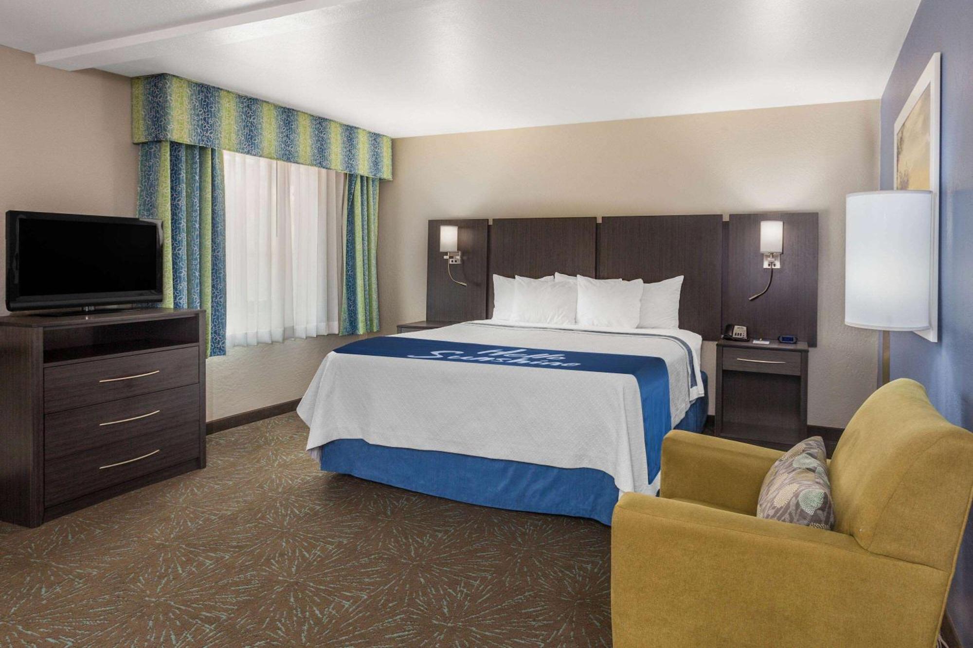 Days & By Wyndham East 3* Flagstaff