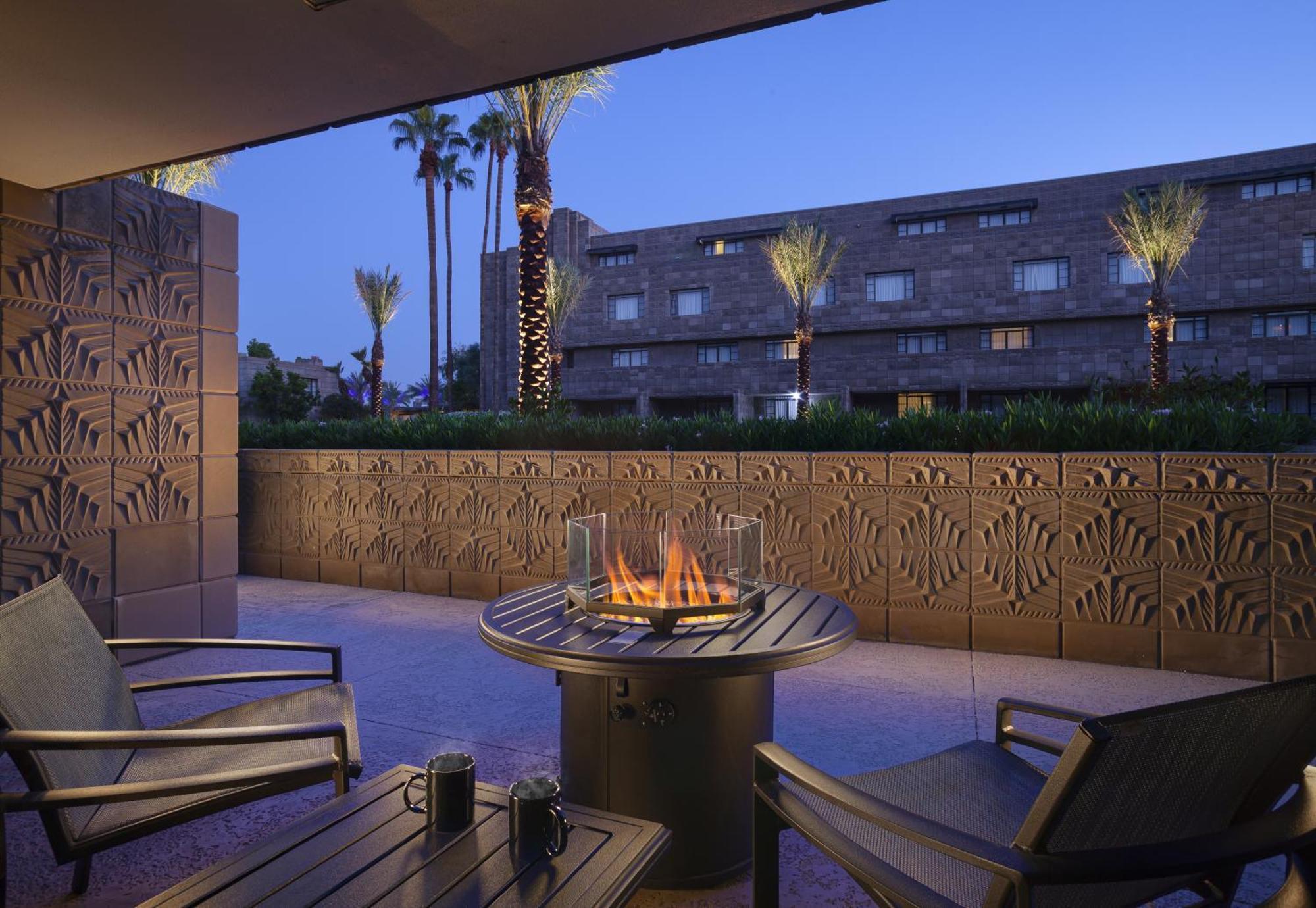 Arizona Biltmore, Lxr &