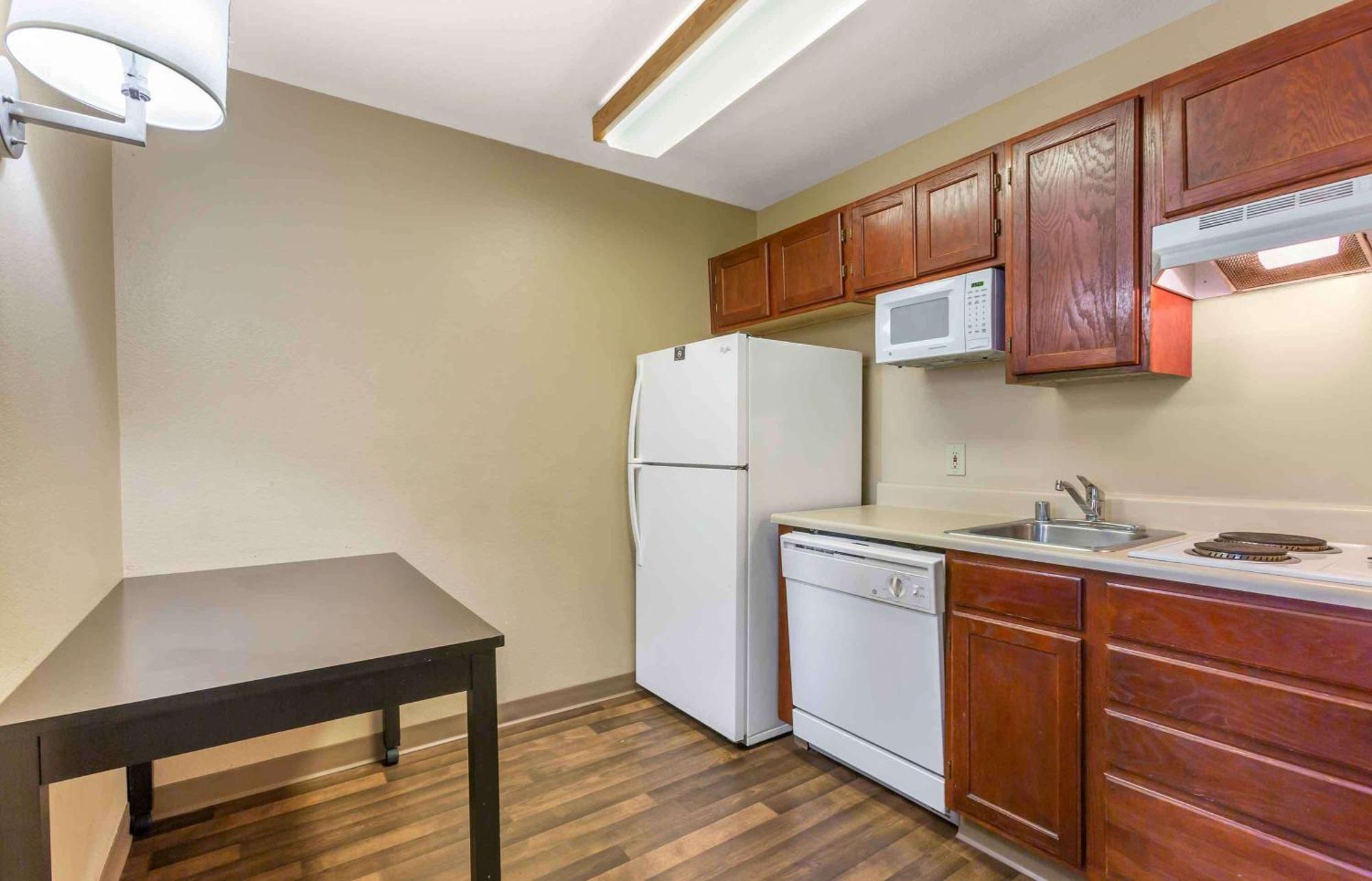 Extended America - - Midtown Hotel