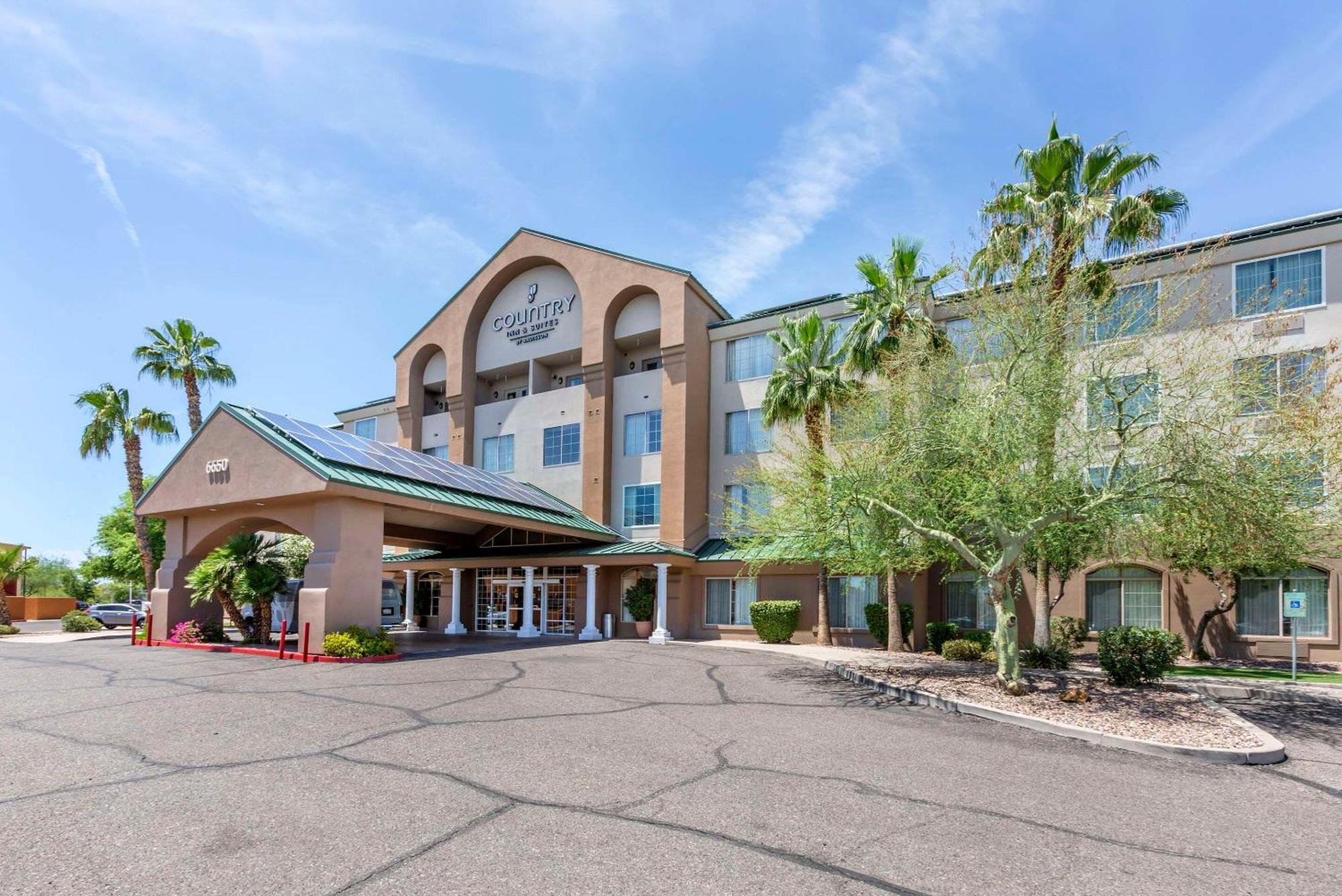 Country & By Radisson, Mesa, Az Hotel