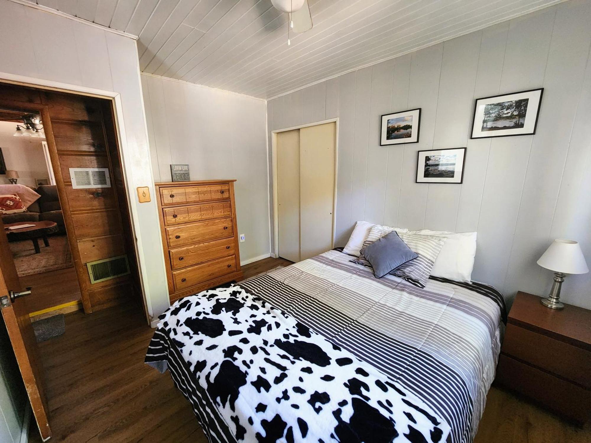 Lazy Oaks Inn 2*