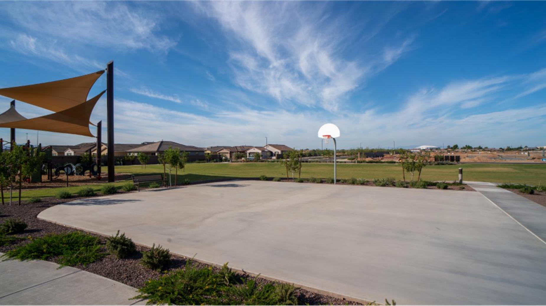 At Your Service - Modern Amenities, Urban Location, Sophisticated Style Apartment Phoenix
