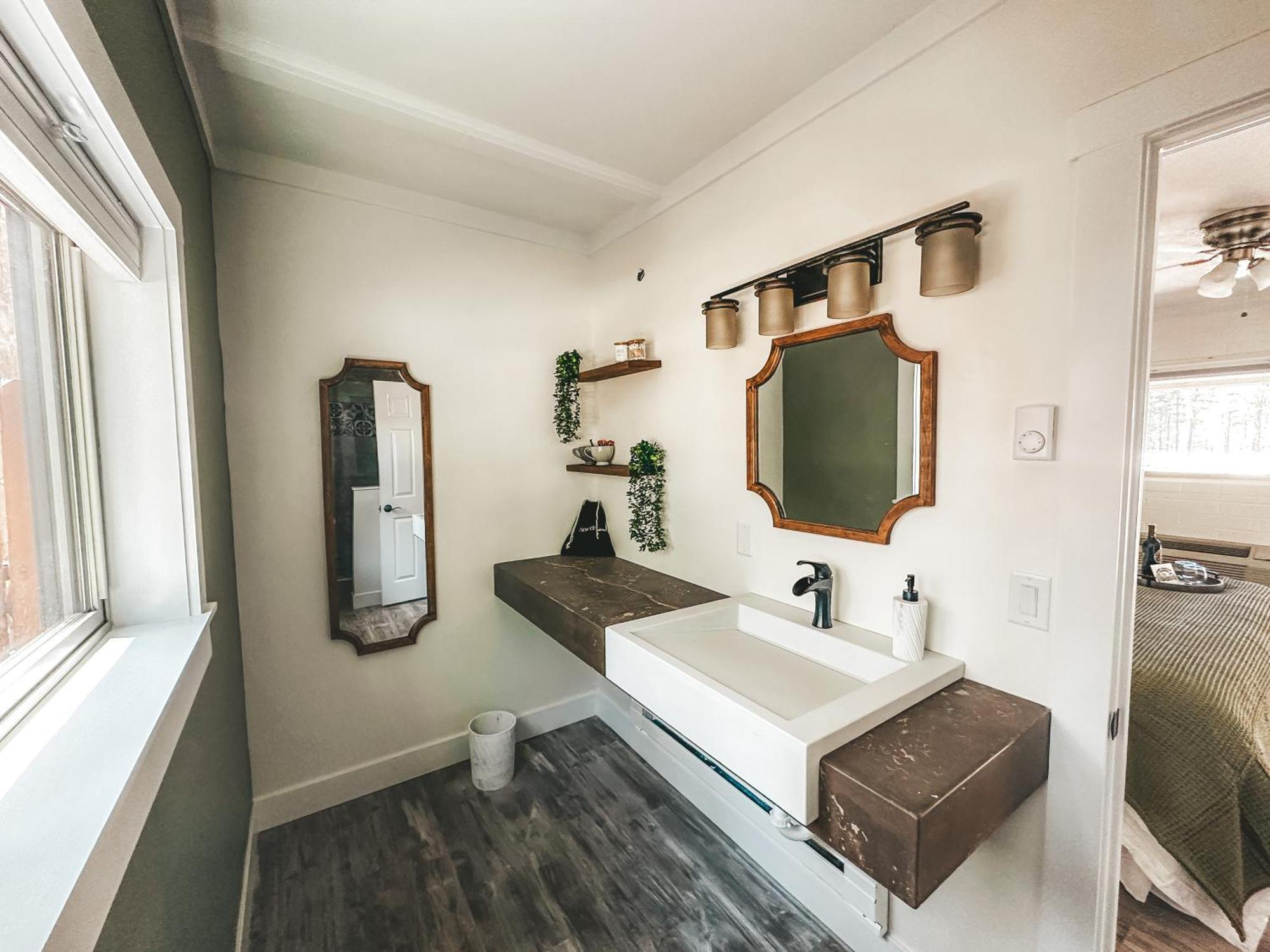 Woody Mountain Bed & Breakfast