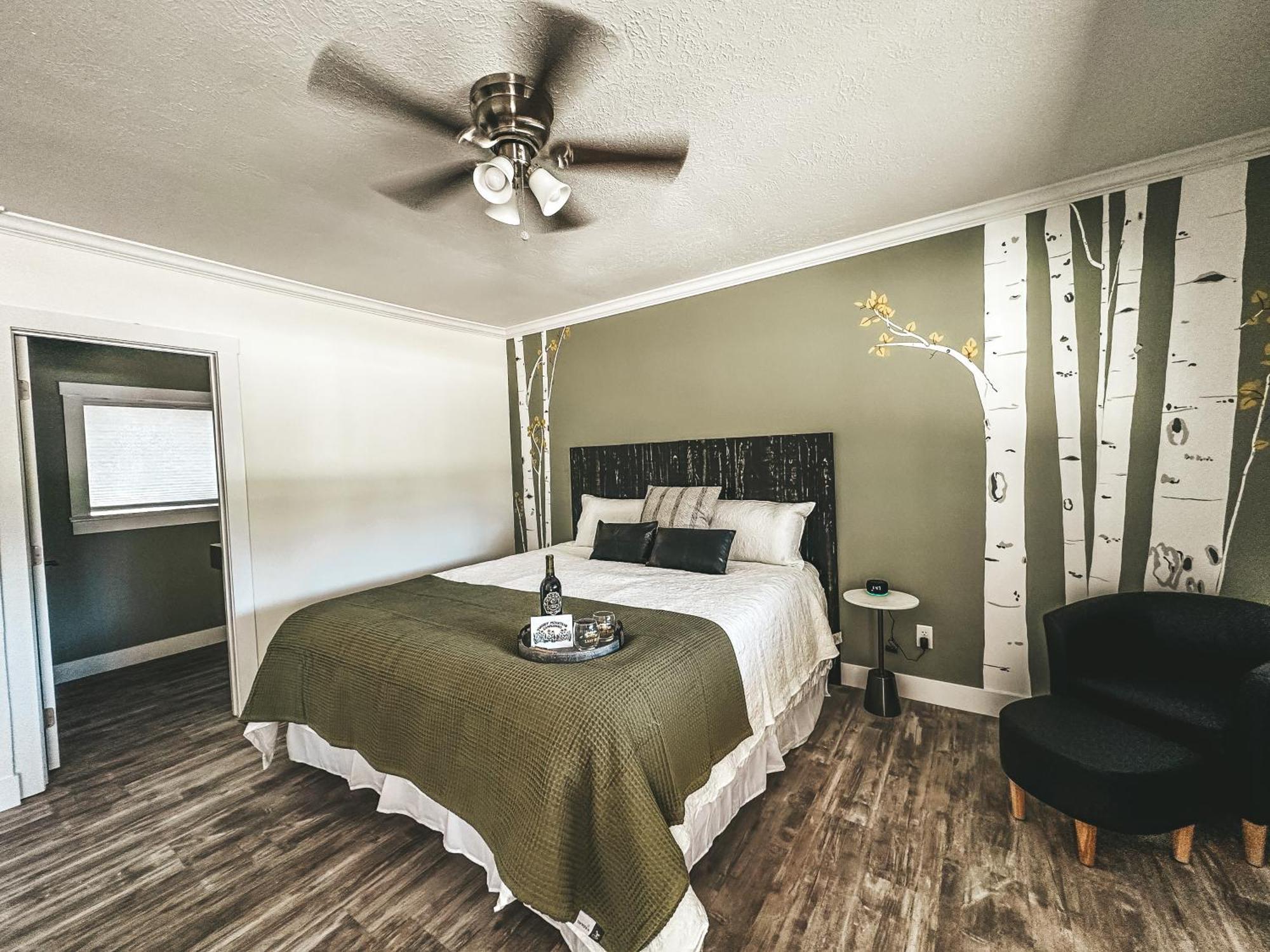 Woody Mountain Bed & Breakfast *