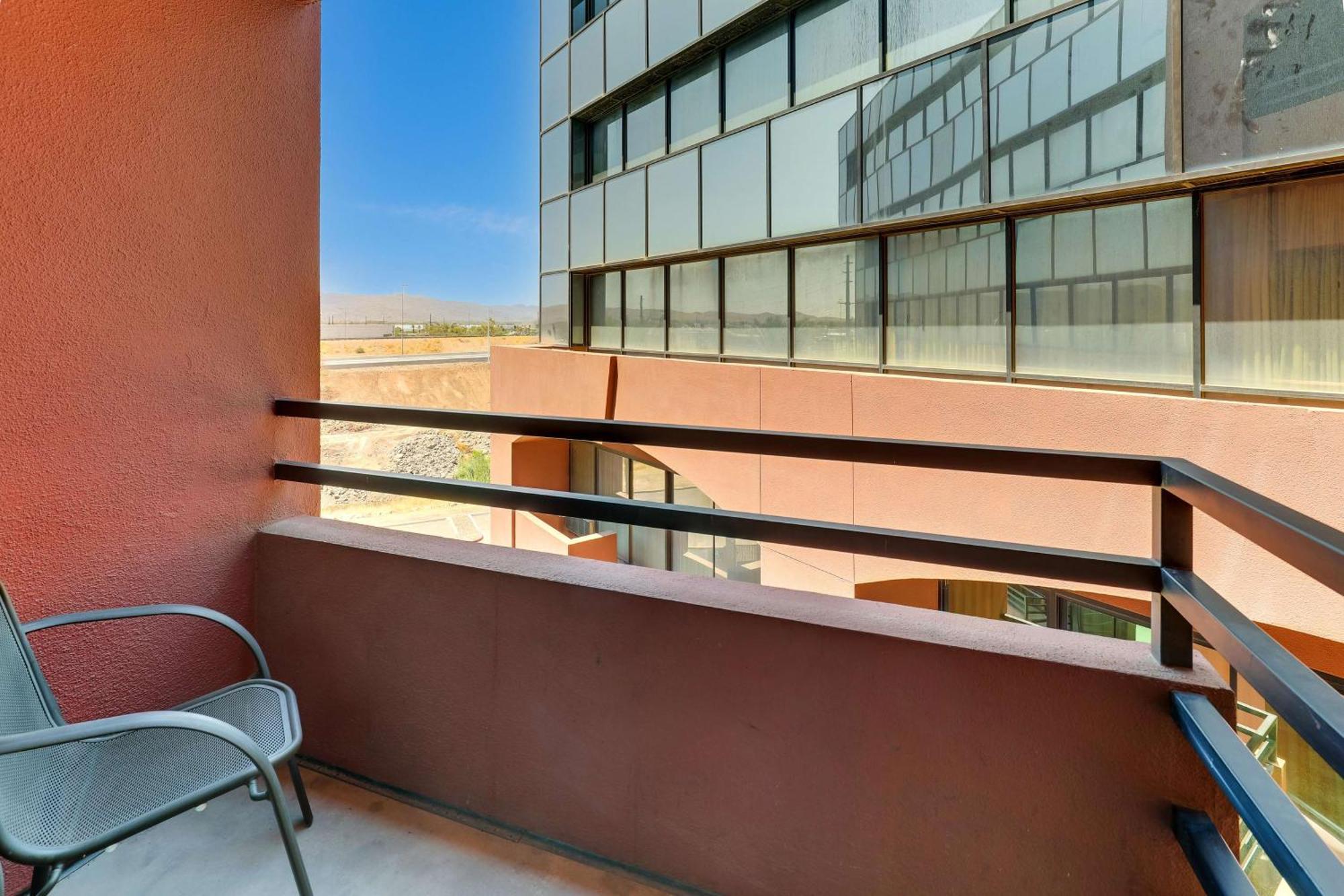 Hotel Drury & Airport 3*