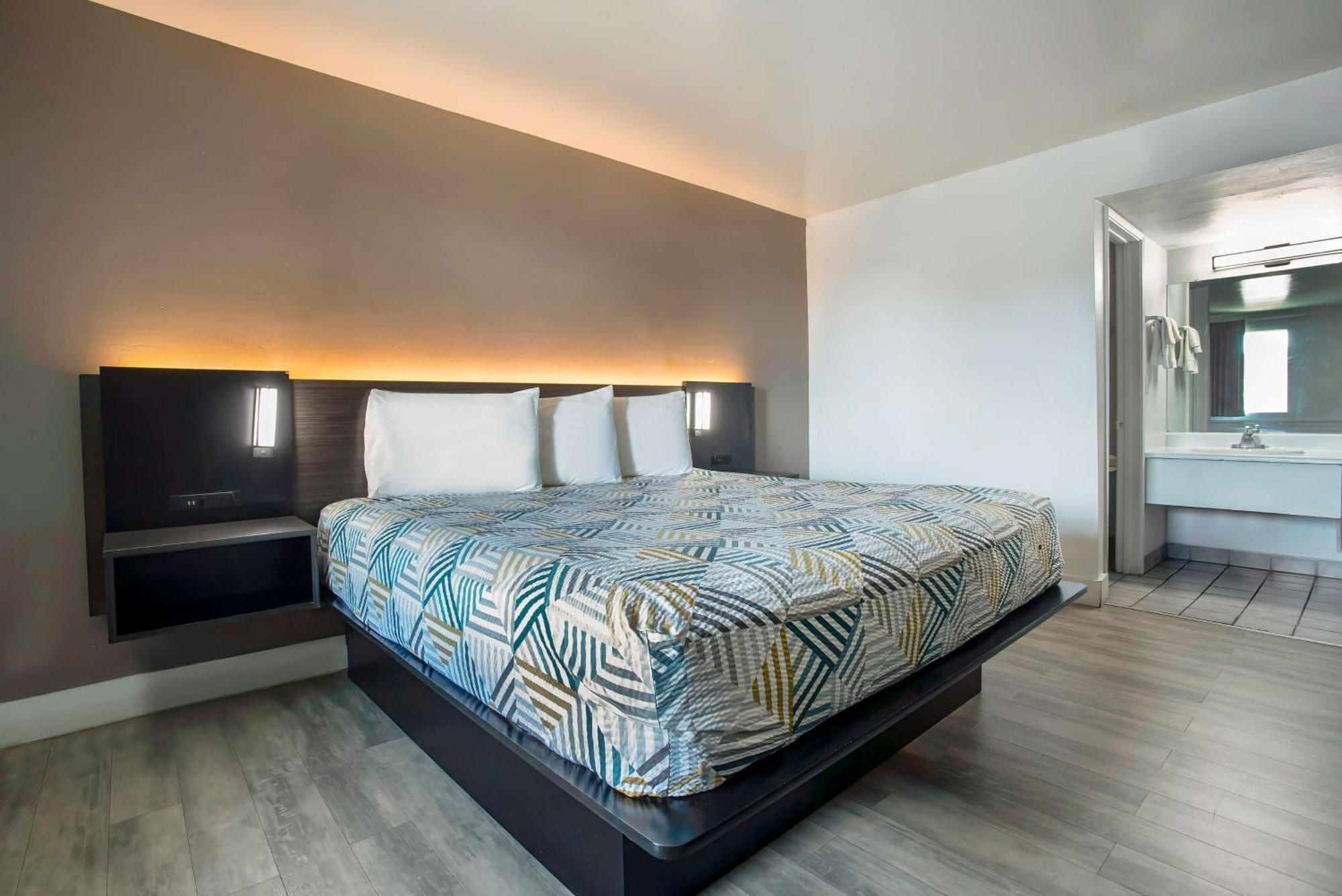 6 Tucson, Az - East Williams Center Hotel