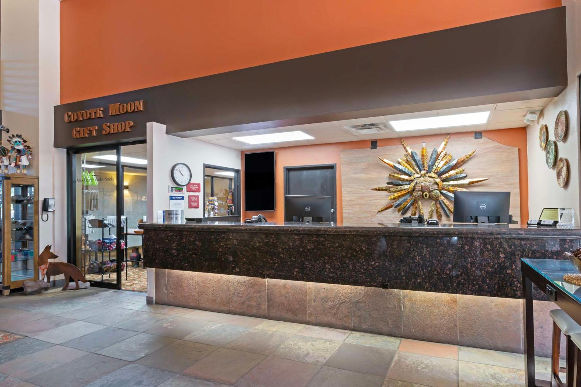Hotel Western Of 3*