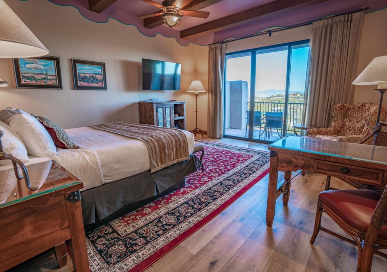 Hacienda Del Sol Guest Ranch Resort