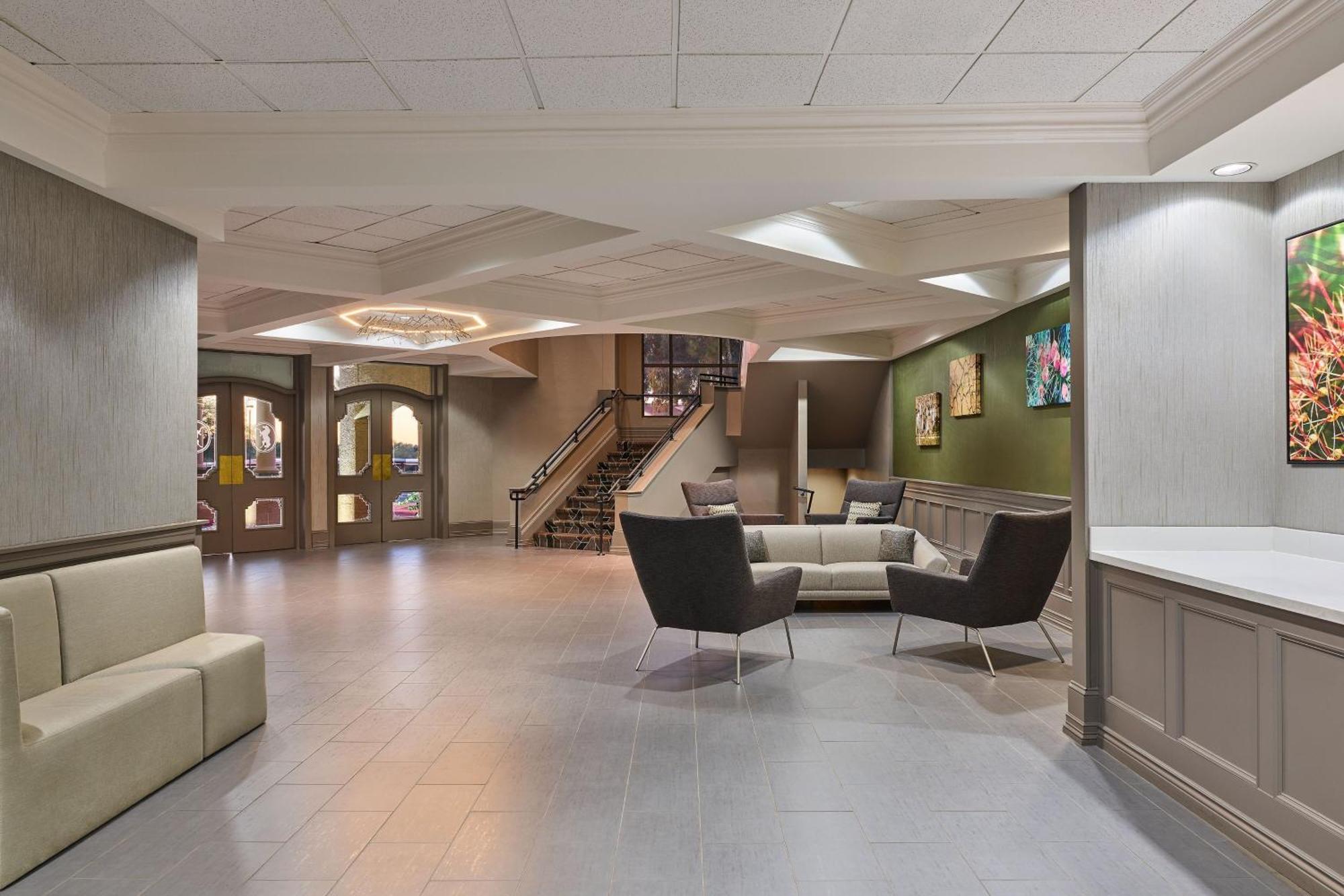 Sheraton & 3* Tucson