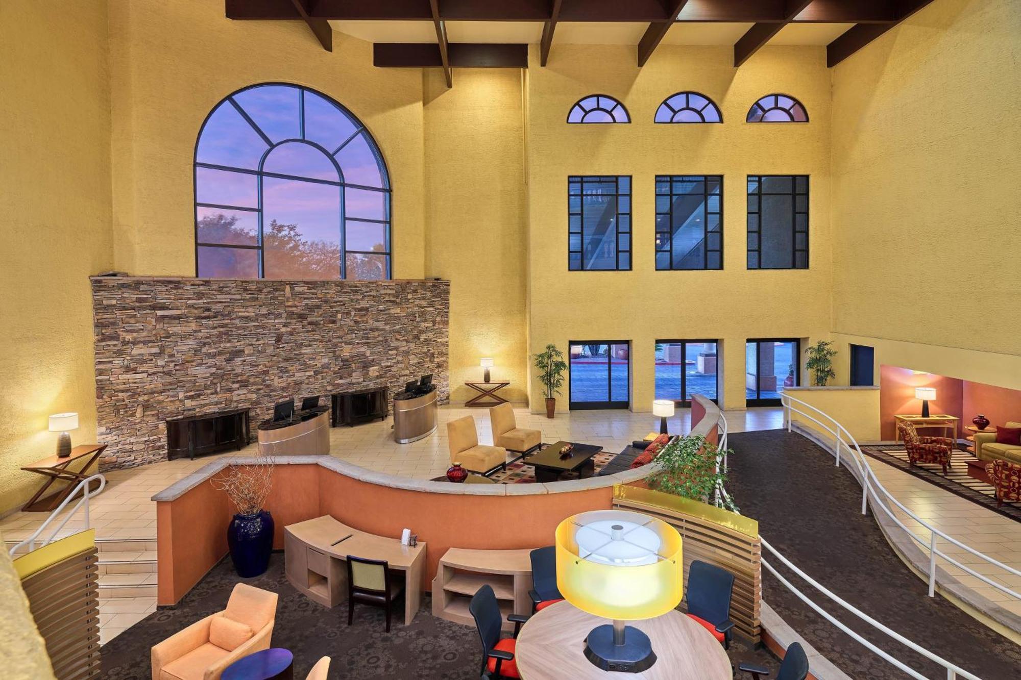 Sheraton & Hotel Tucson