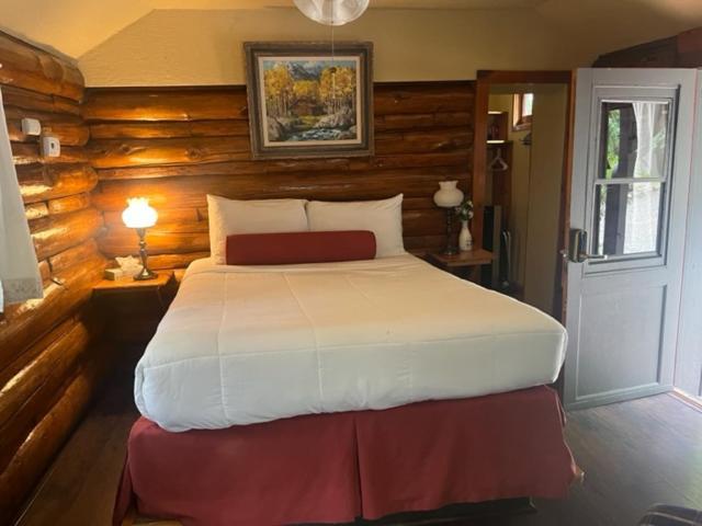 Resort The Don Hoel & Venue *