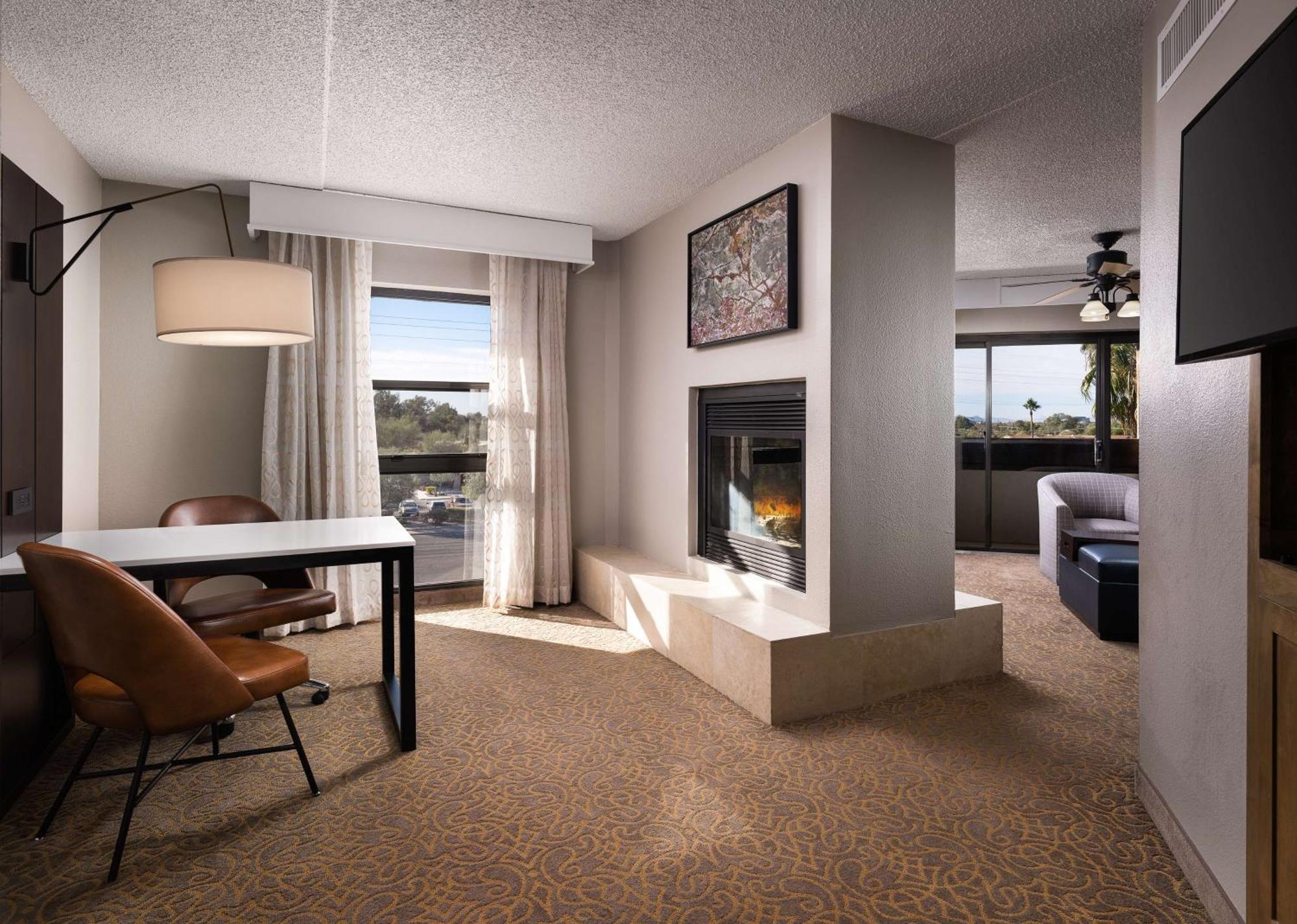 Embassy By Hilton East 4* Tucson