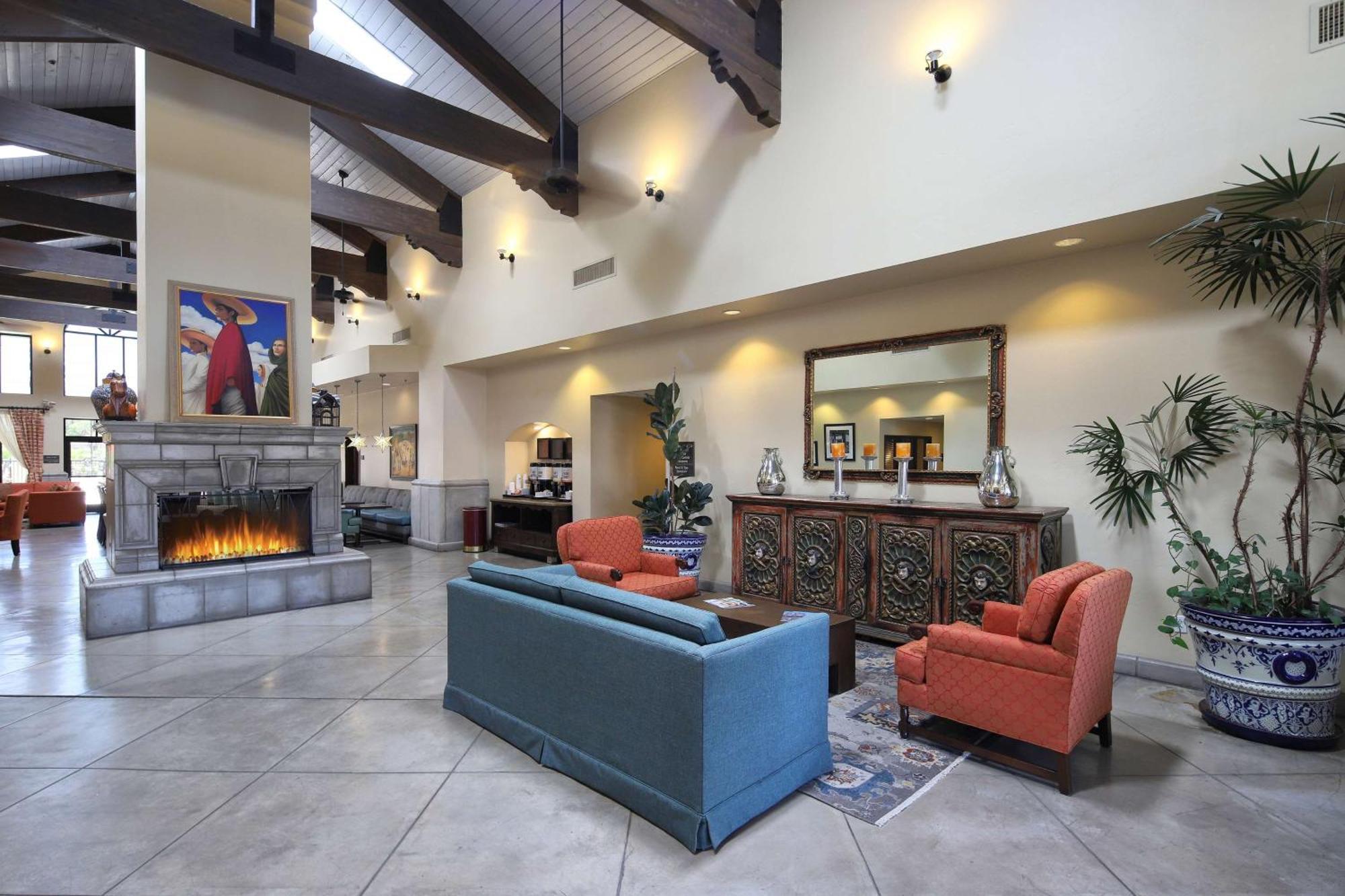Hampton & Mall 3* Tucson