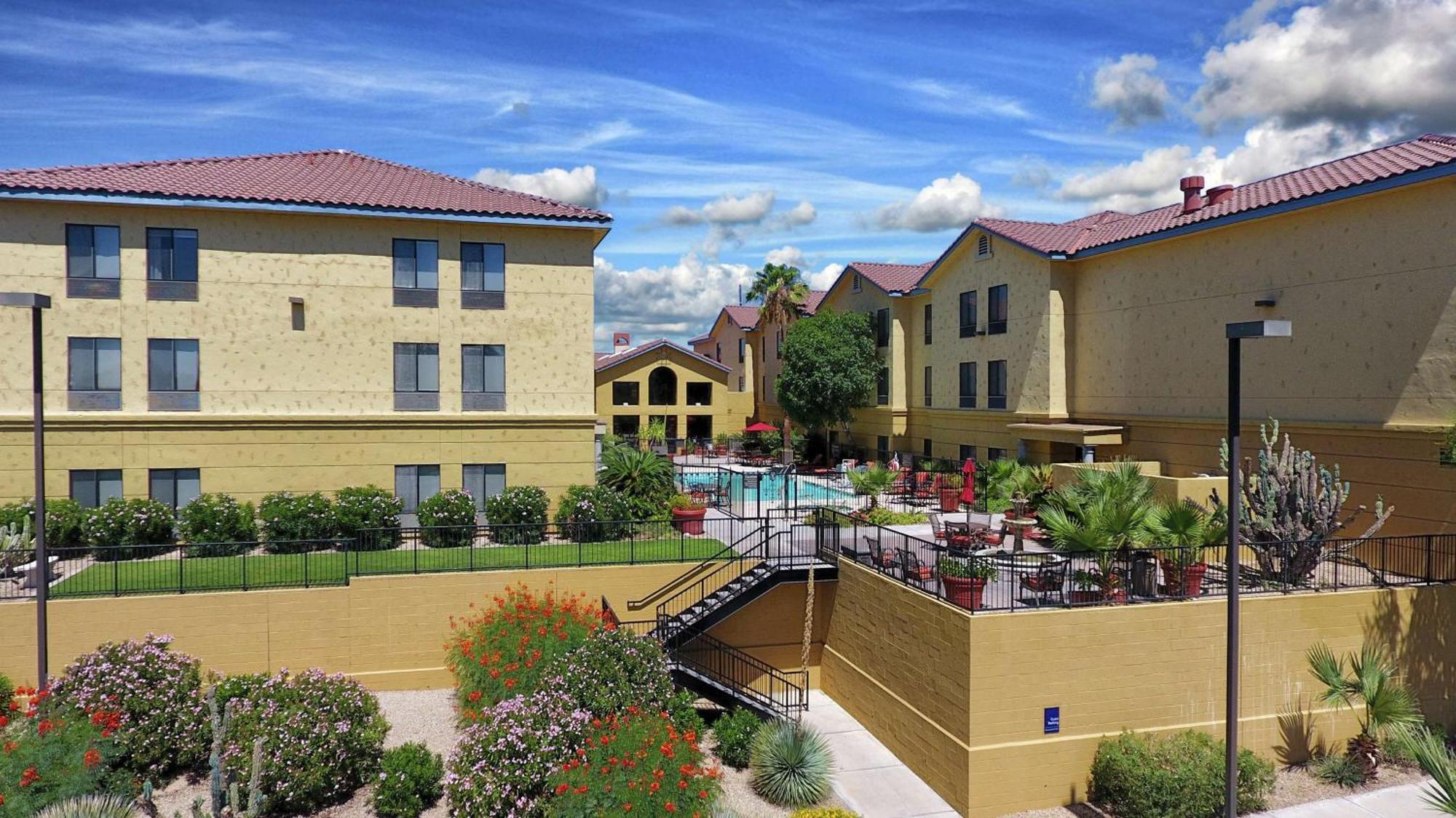 Hampton & Mall Hotel Tucson