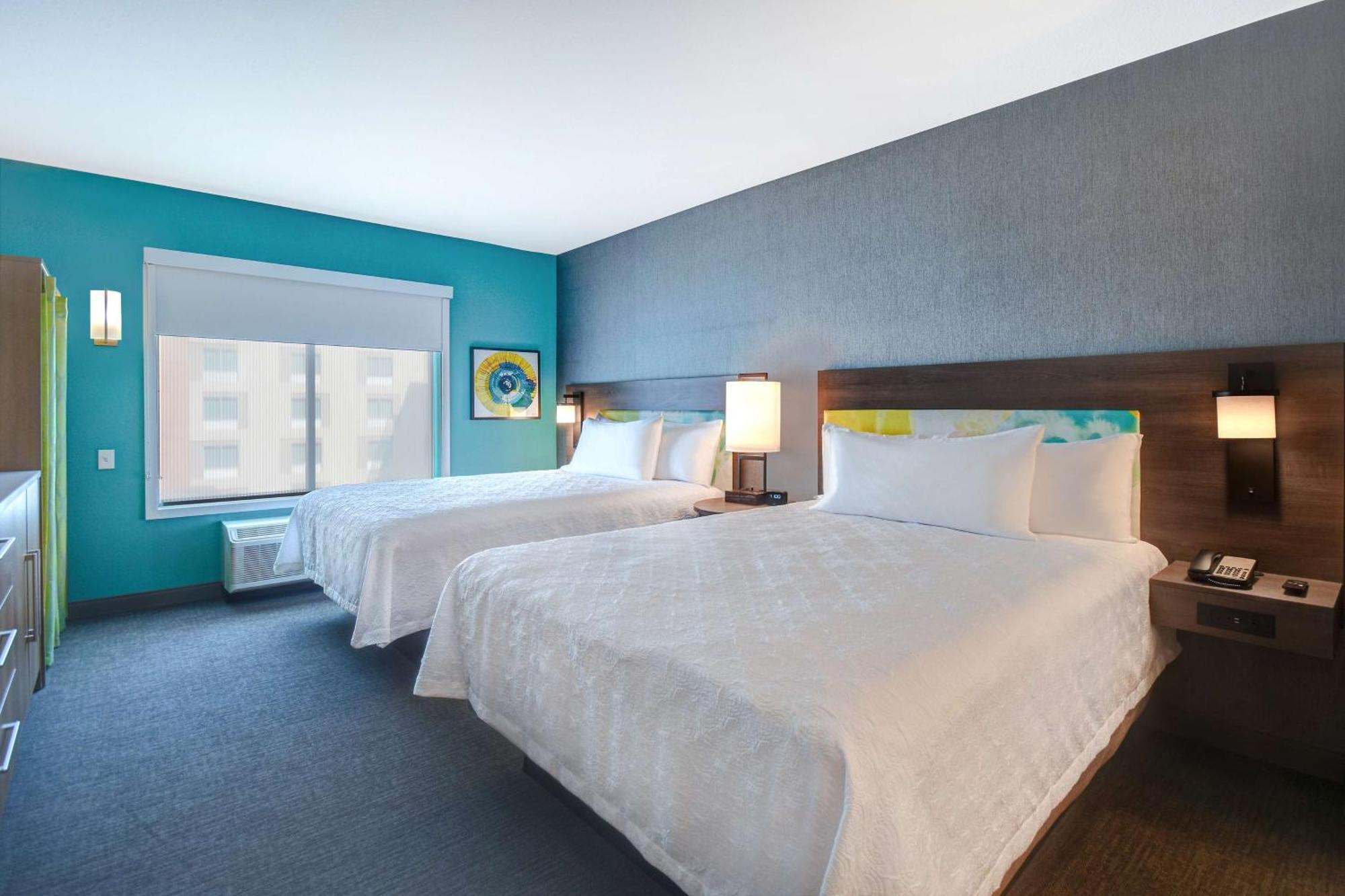 Home2 By Hilton Downtown 3*