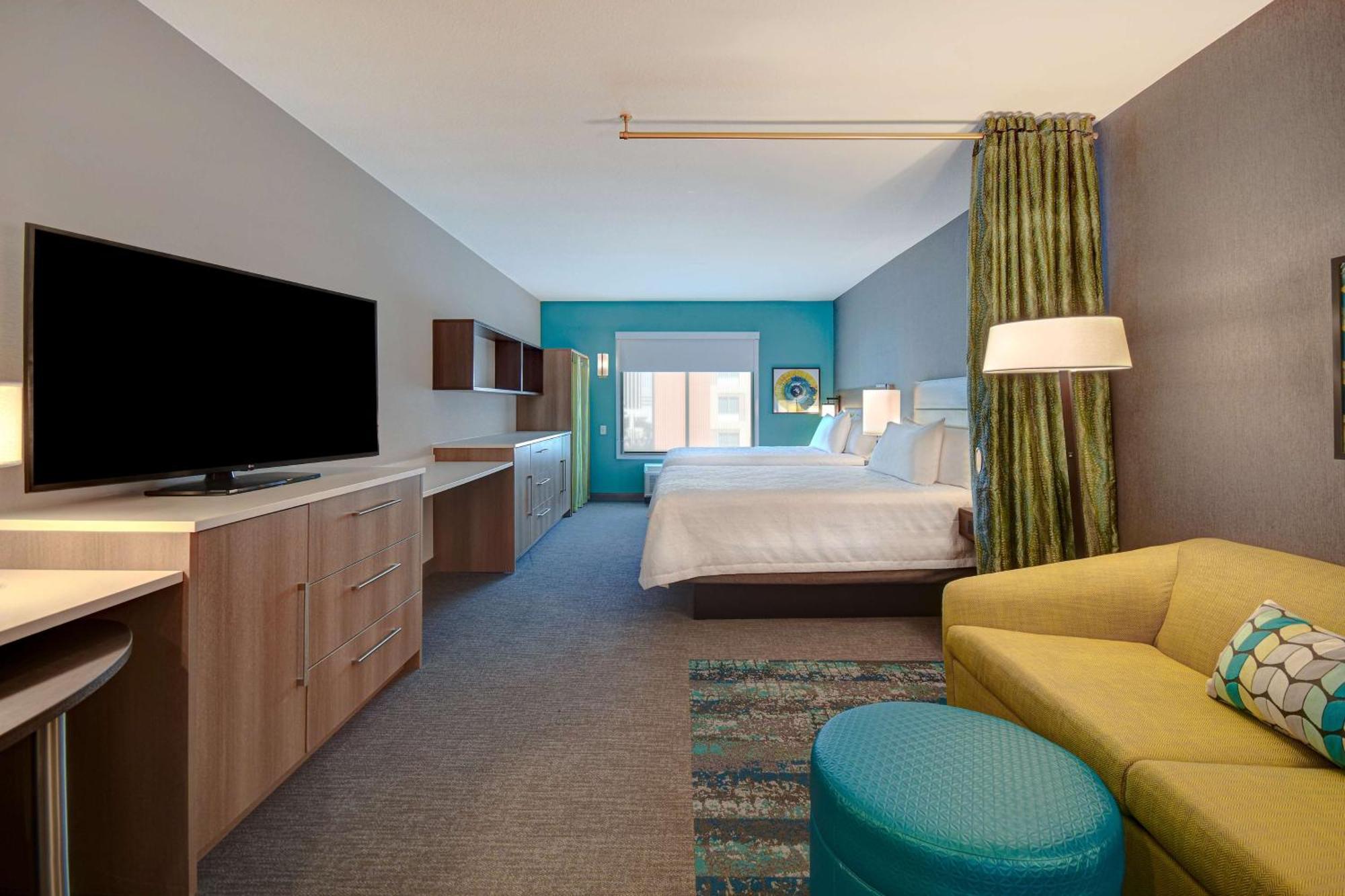 Hotel Home2 By Hilton Downtown 3*