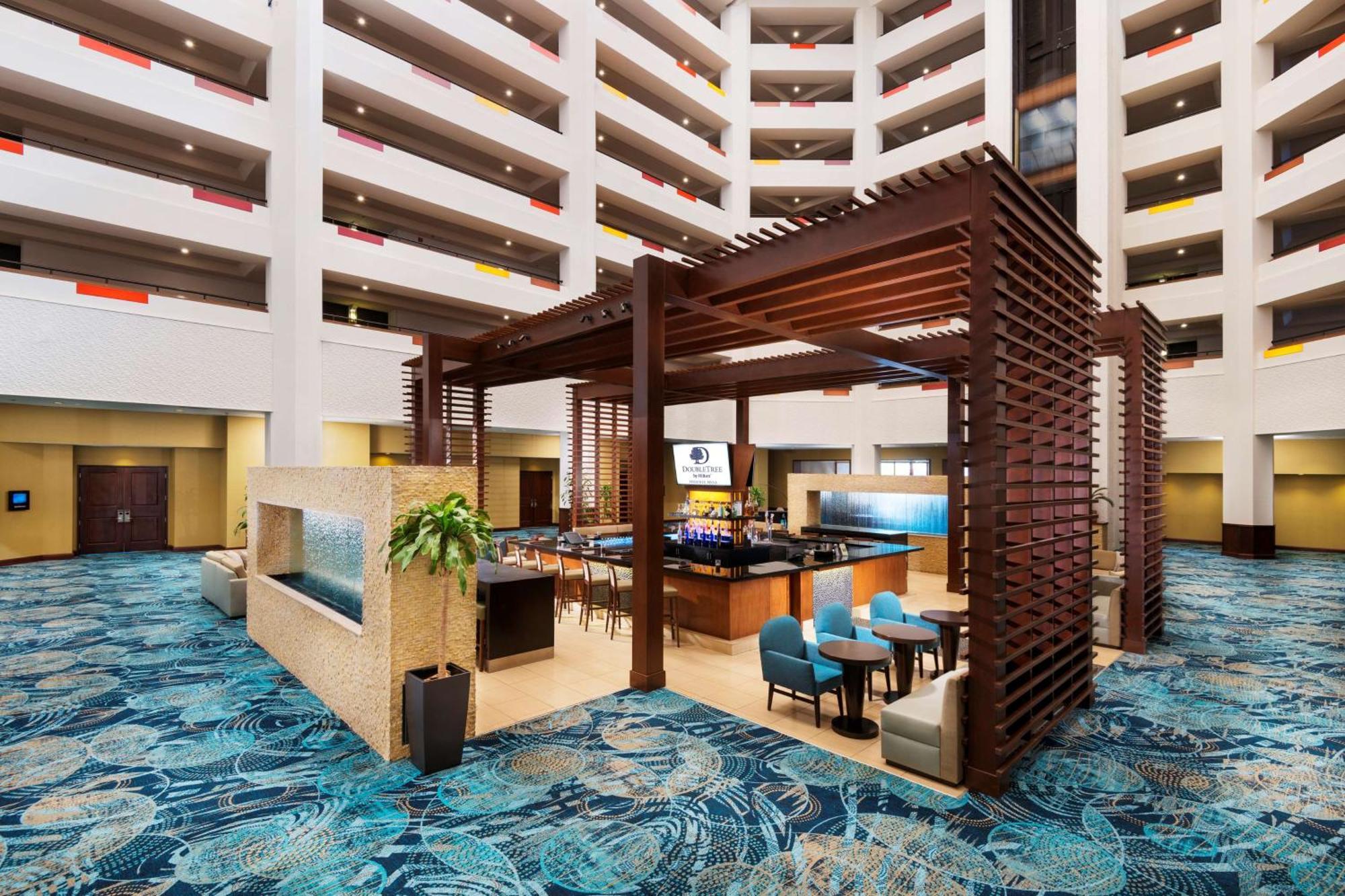 Doubletree By Hilton Phoenix Hotel 4*