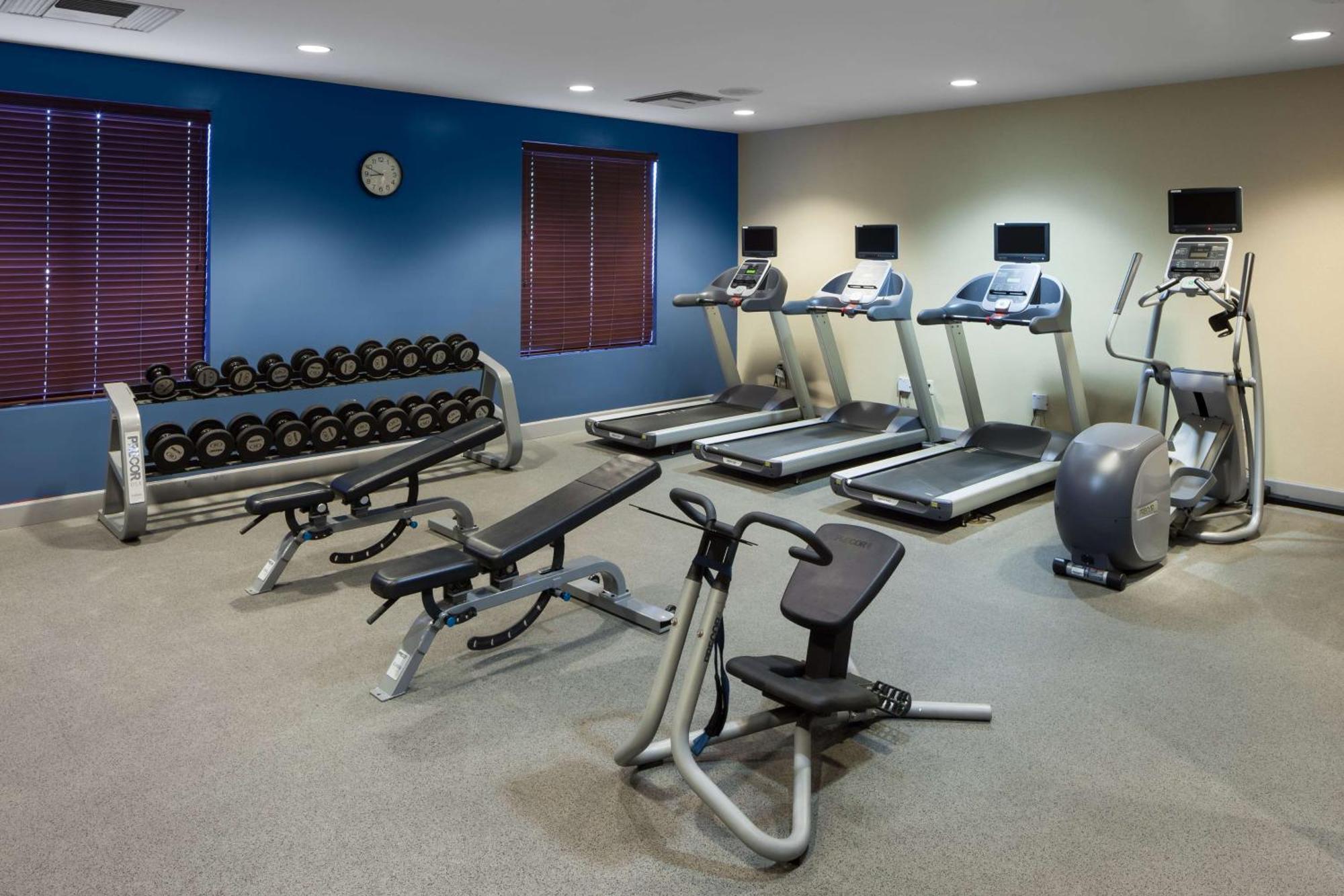 Hilton Garden Airport Hotel
