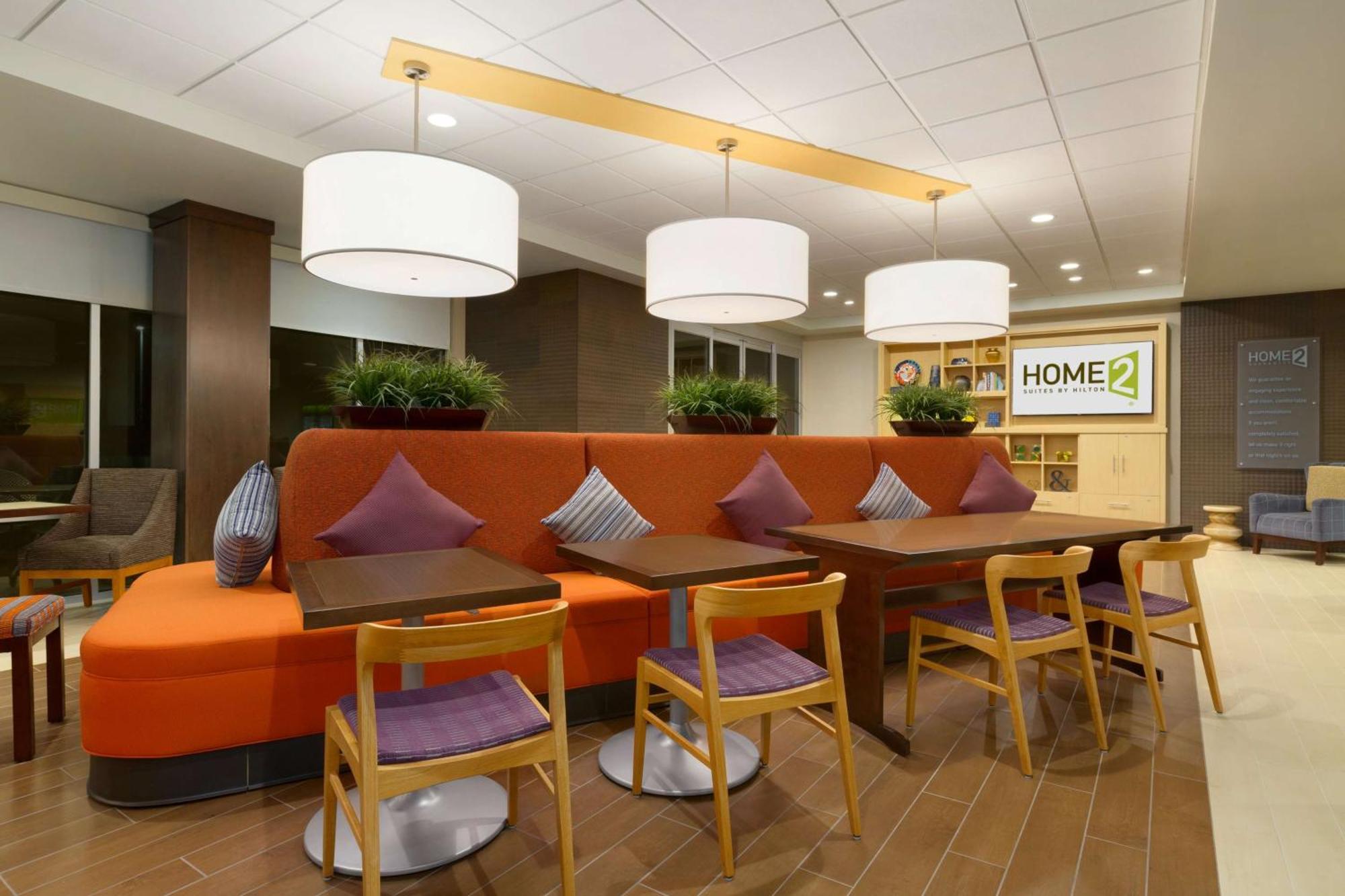 Home2 By Hilton Phoenix Hotel