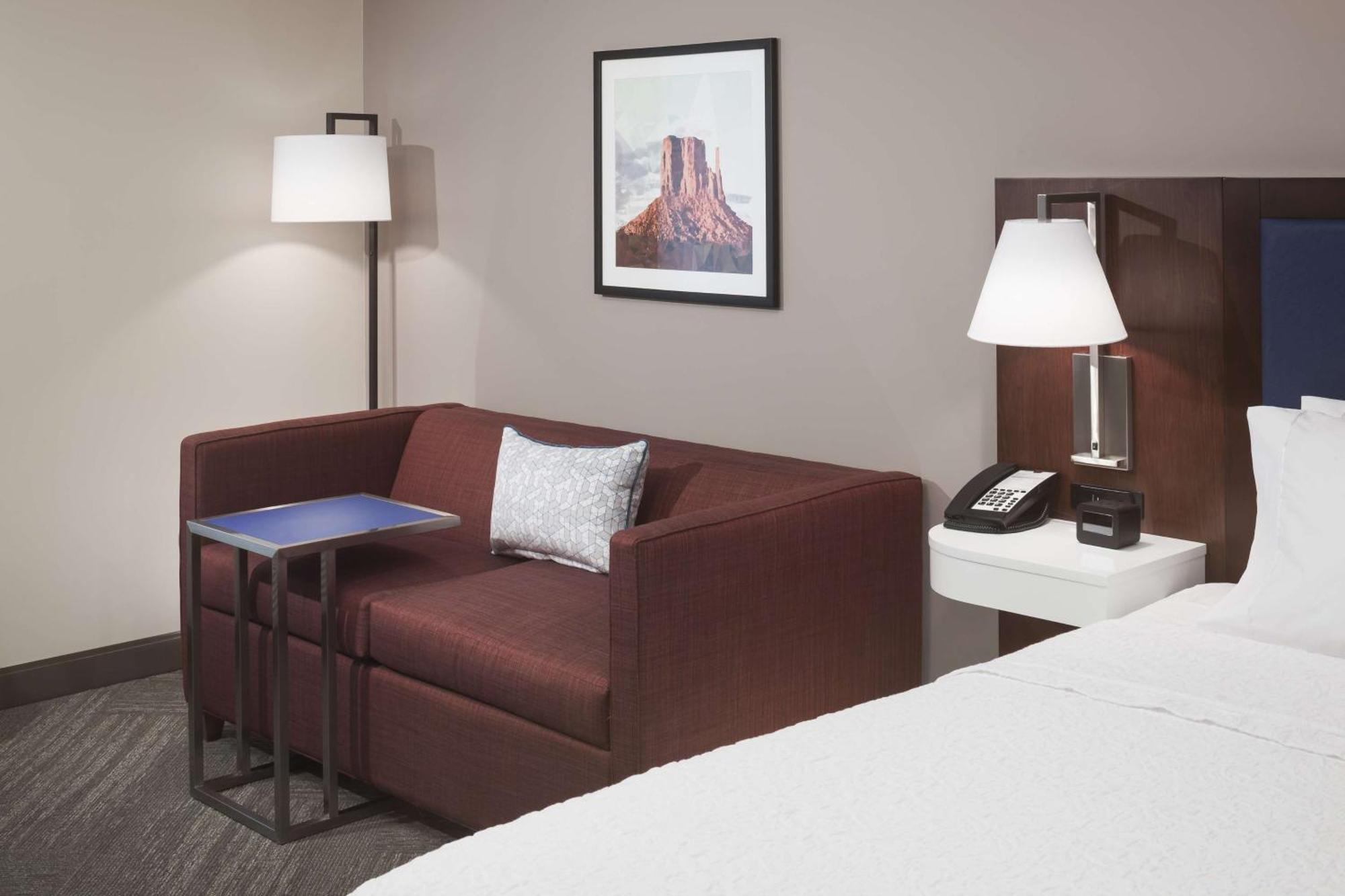 Hotel Hampton & Downtown 3*