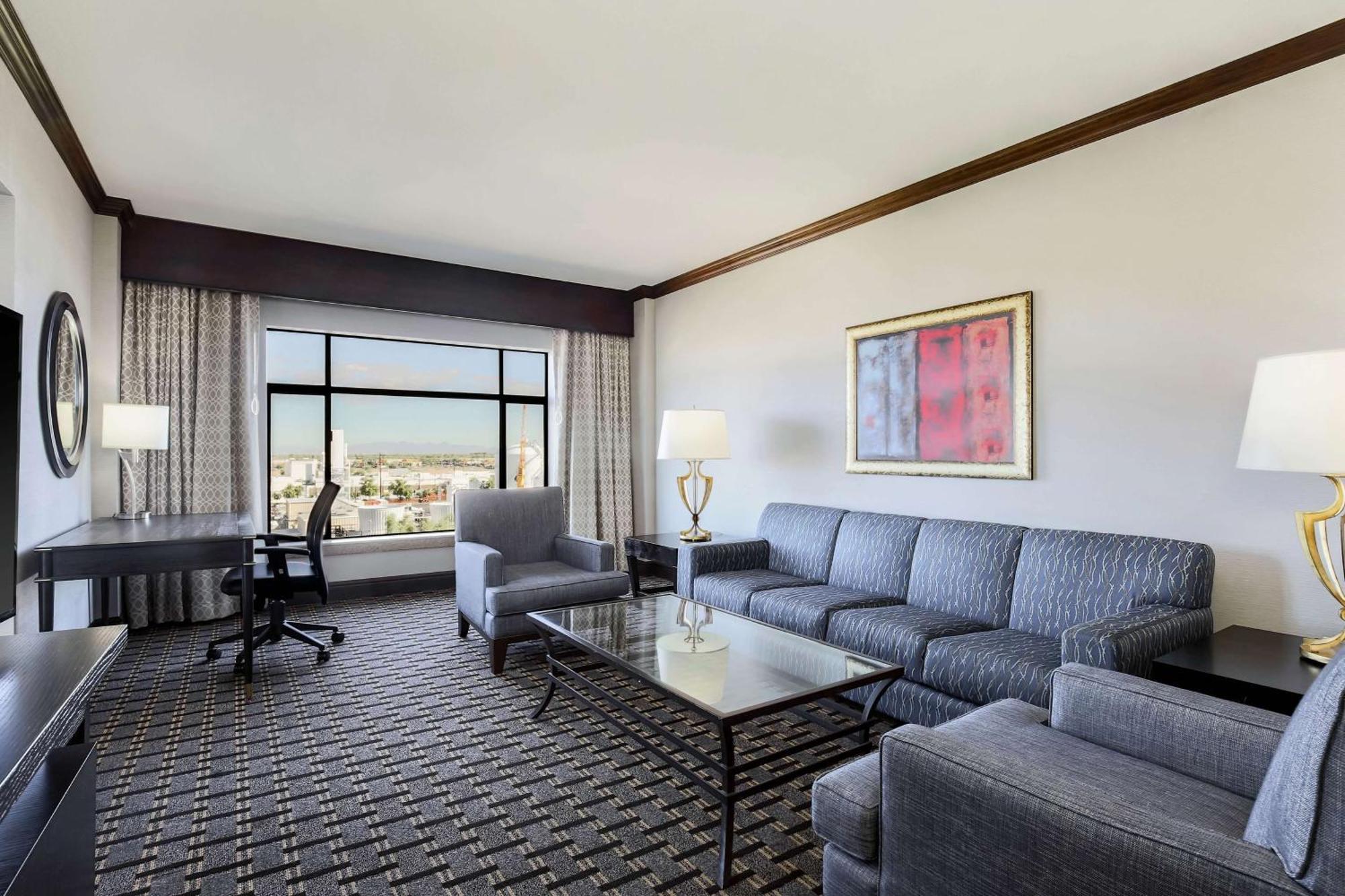 Hilton Phoenix Hotel