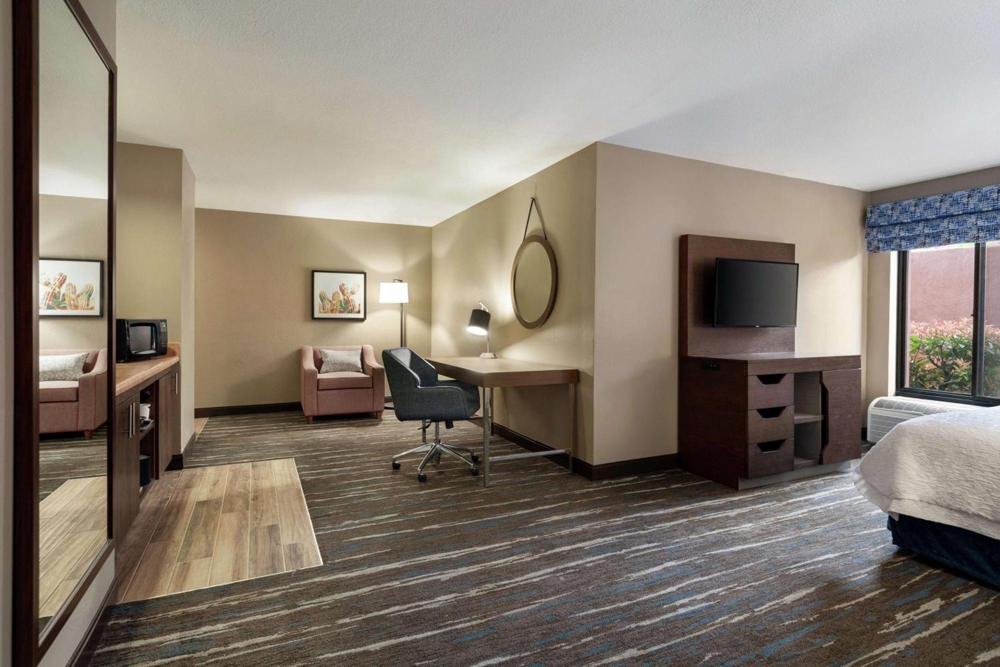 Hampton Hotel